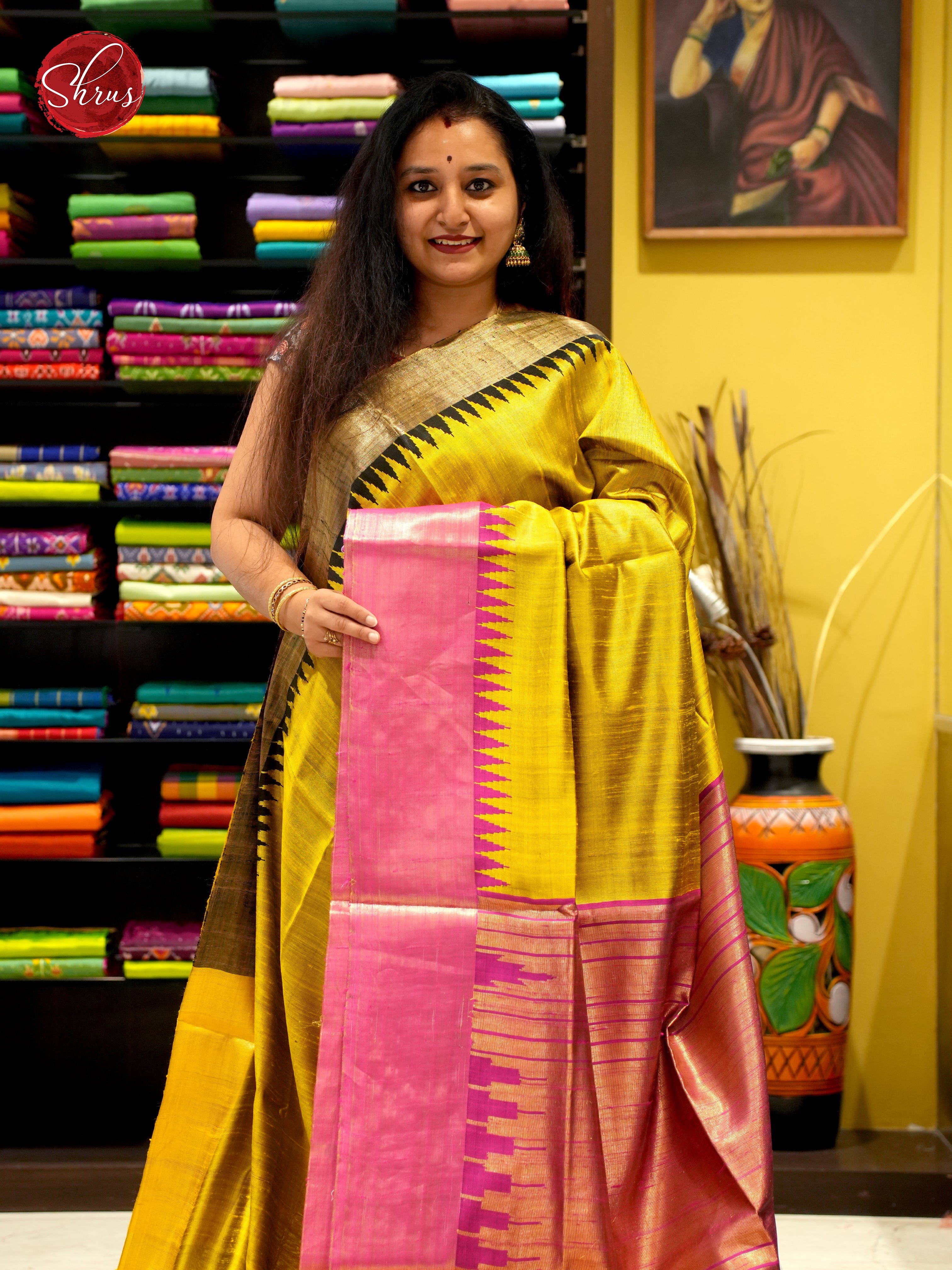 Fenugreek (Vendhayam) color with Ganga Jamuna borders - Raw Silk - Shop on ShrusEternity.com