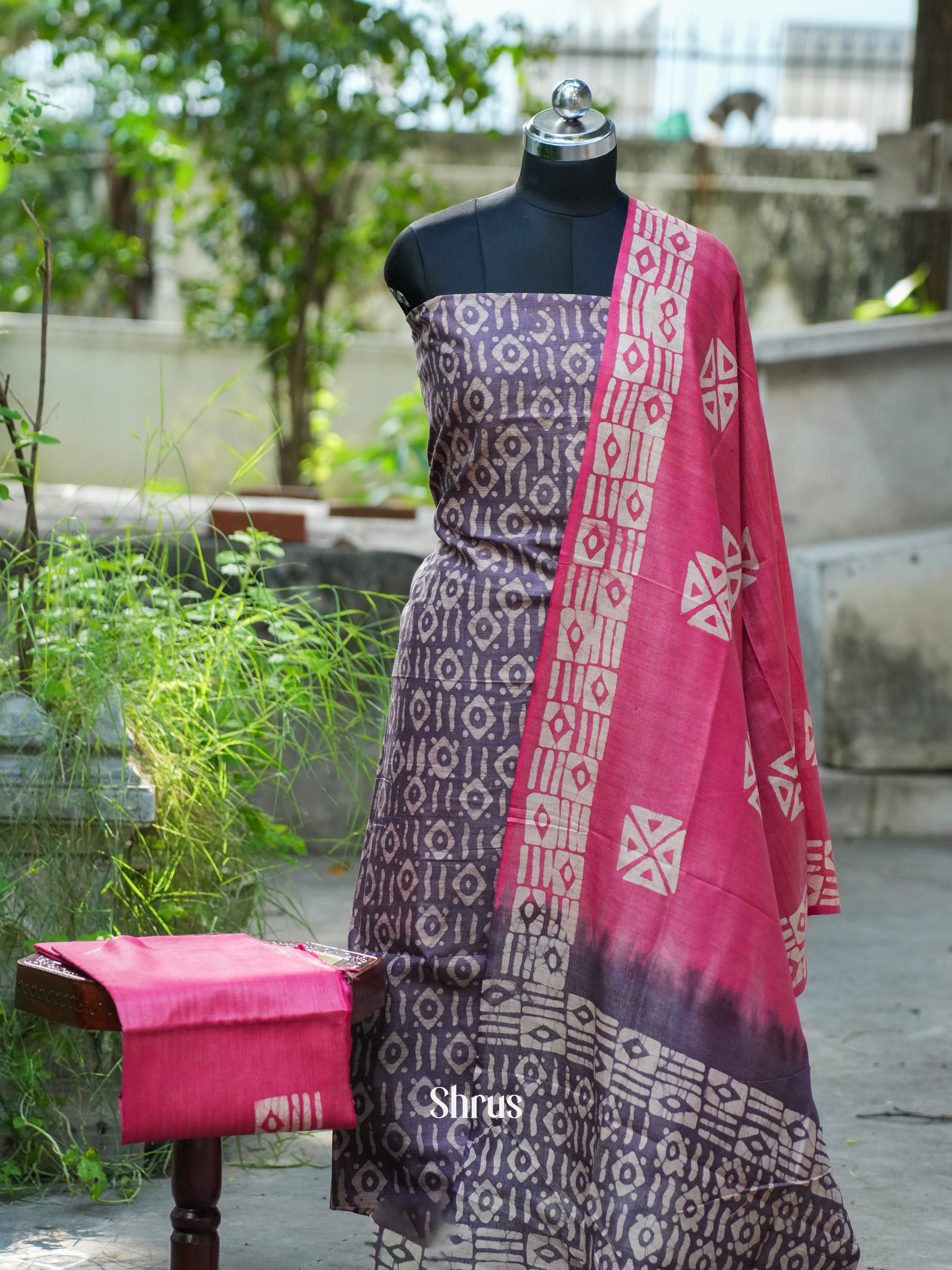 Grey & Pink - Bhatik salwar - Shop on ShrusEternity.com