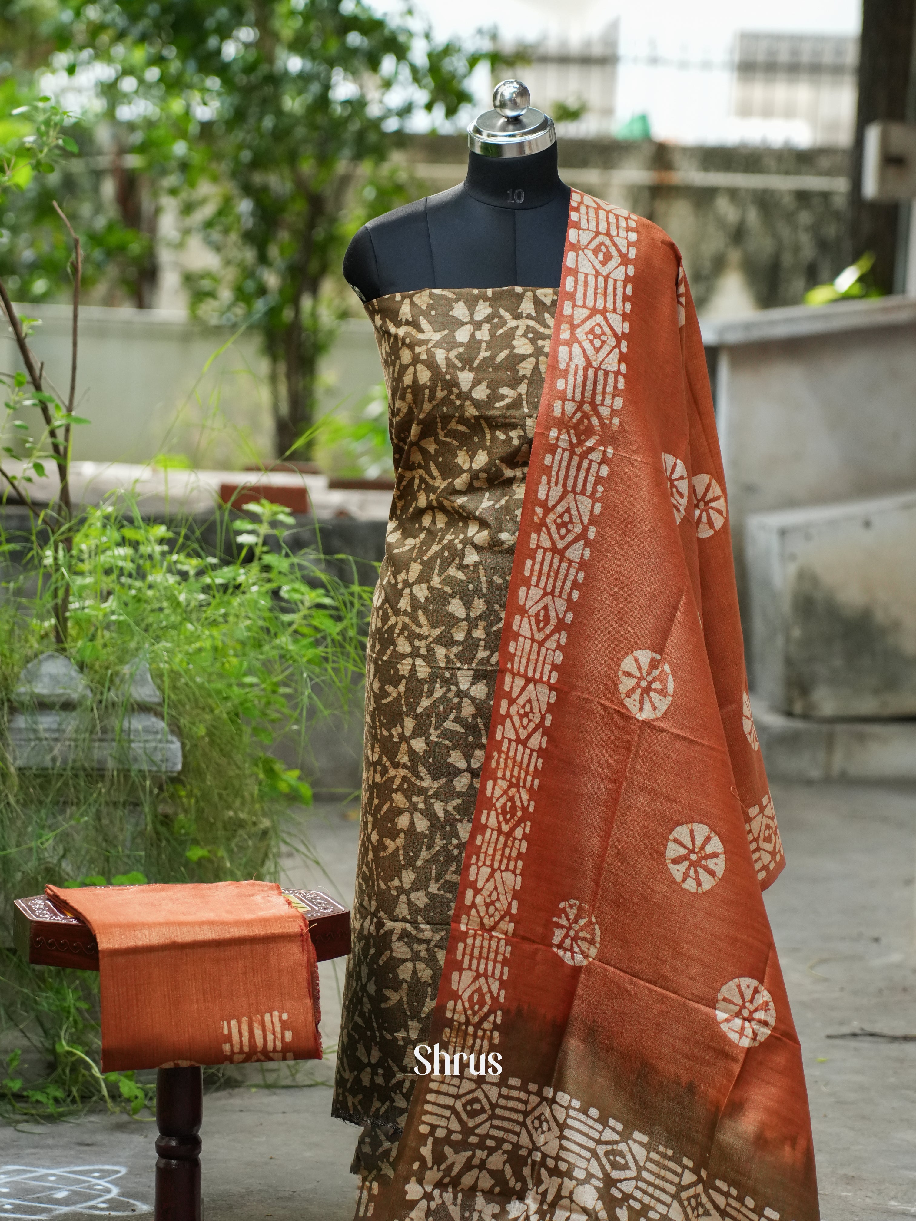 Brown & Brick -Bhatik salwar - Shop on ShrusEternity.com