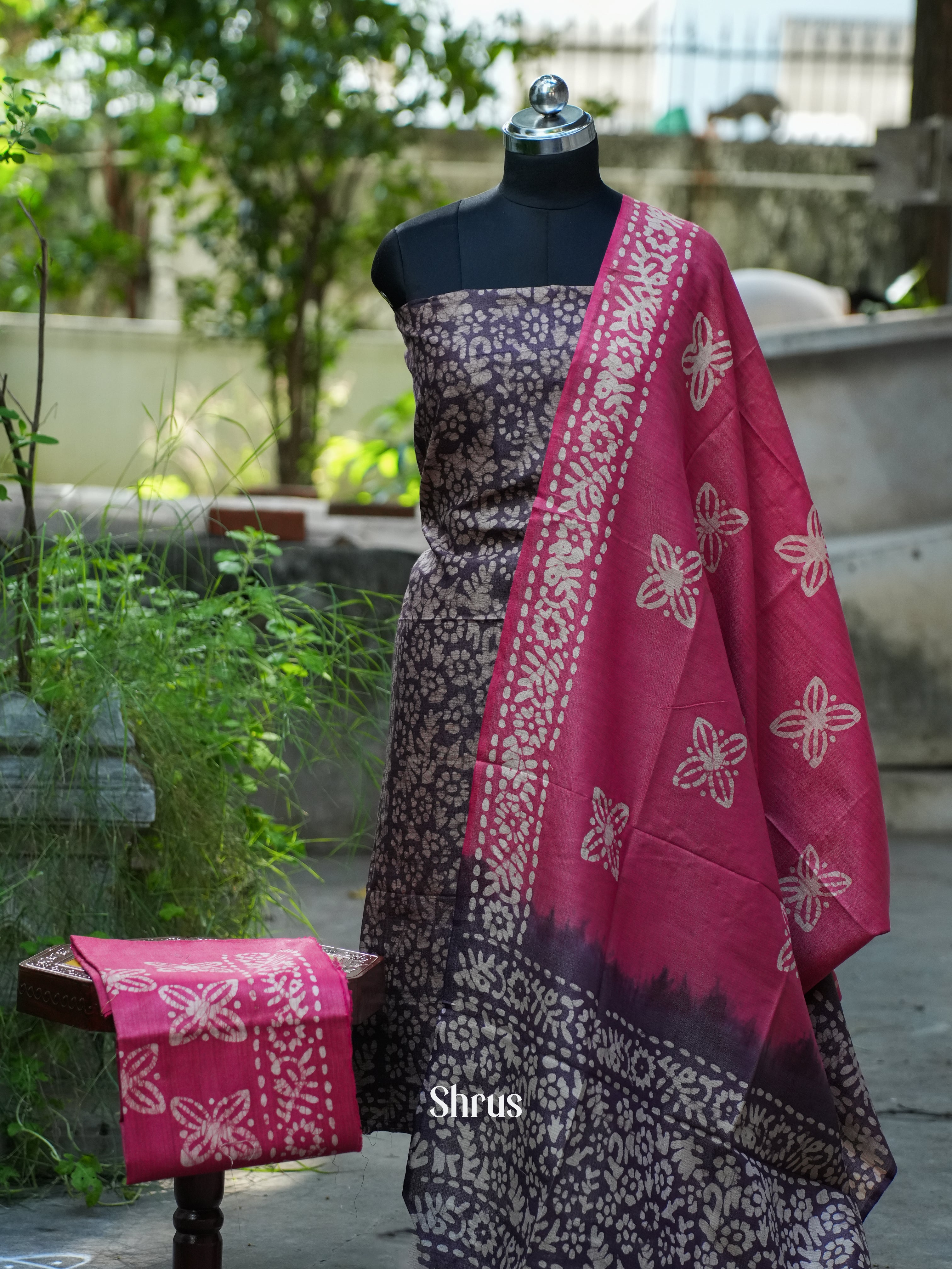 Violet & Pink - Bhatik salwar - Shop on ShrusEternity.com