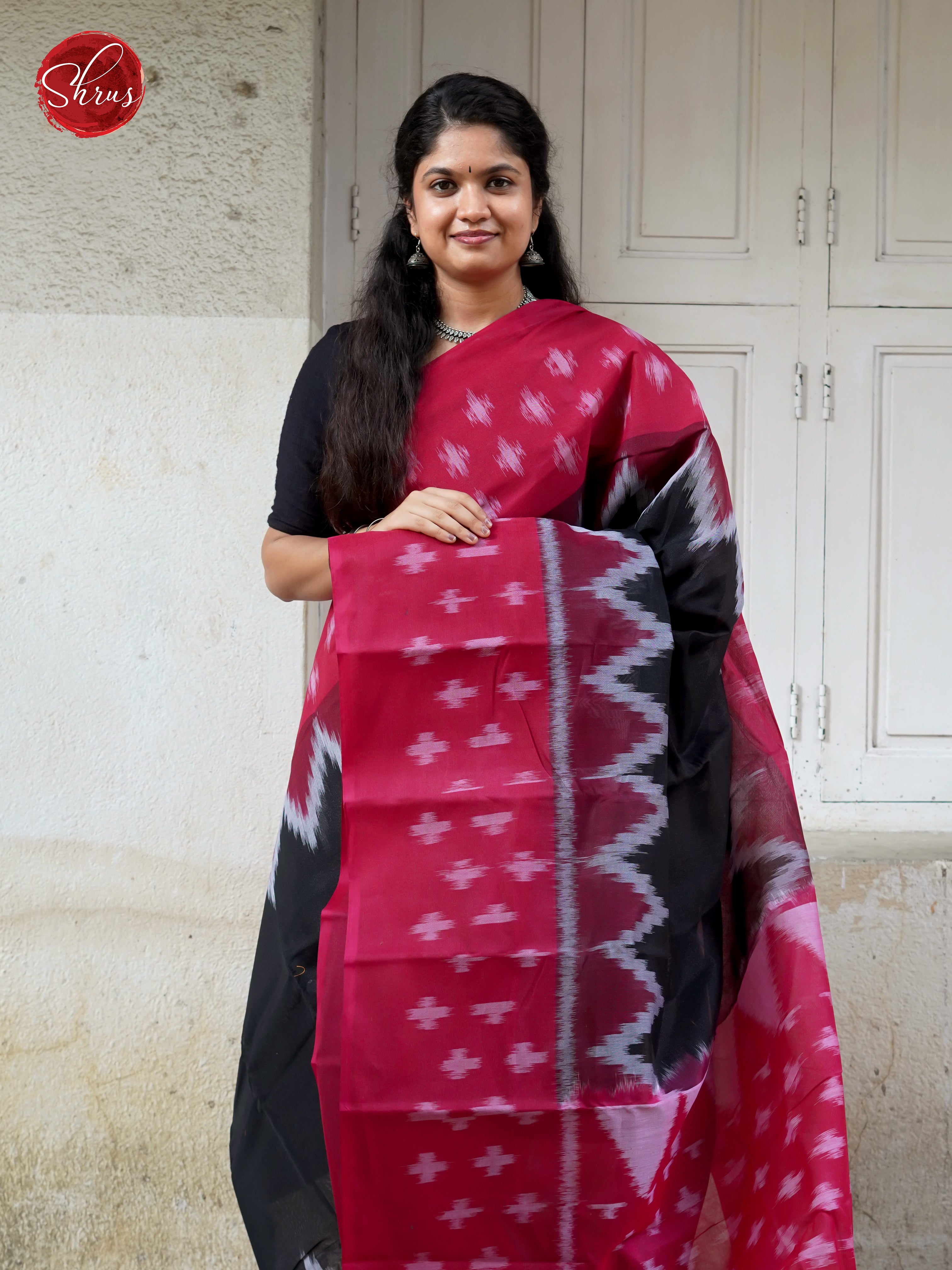 Black & Pink - Dhakhai cotton - Shop on ShrusEternity.com