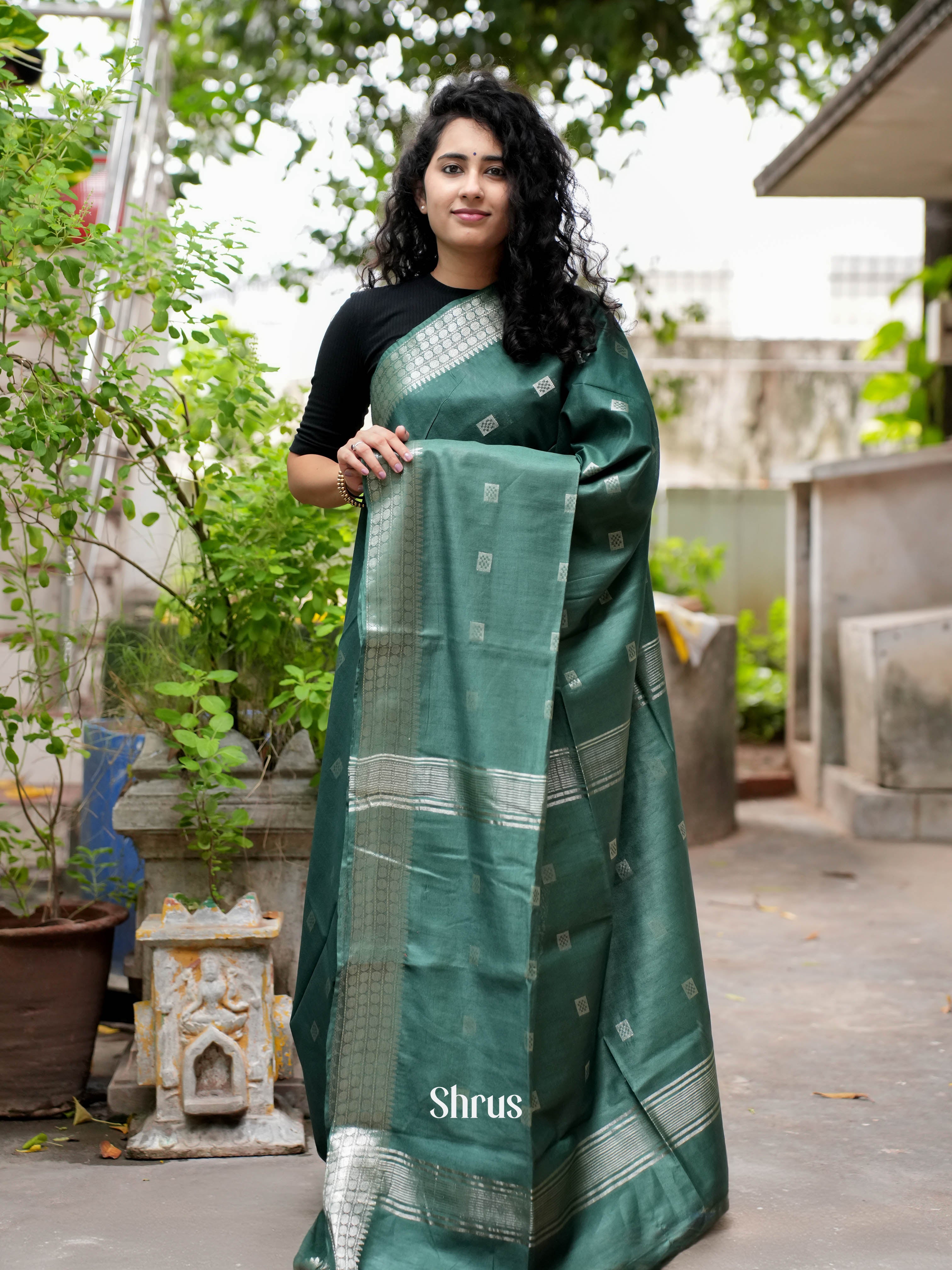 Green (Single Tone) - Semi Tussar Saree