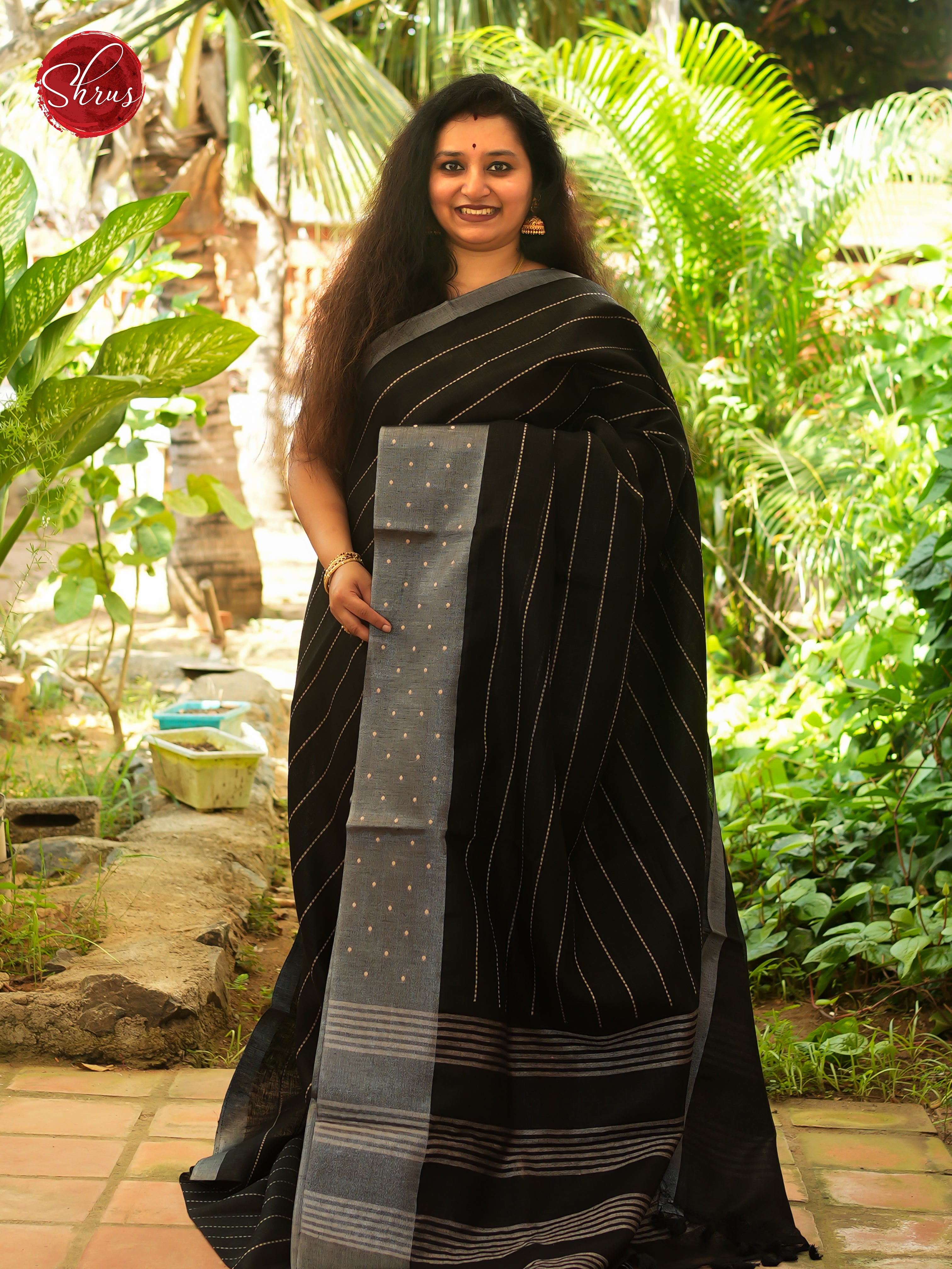Black & Grey - Linen Saree Saree - Shop on ShrusEternity.com