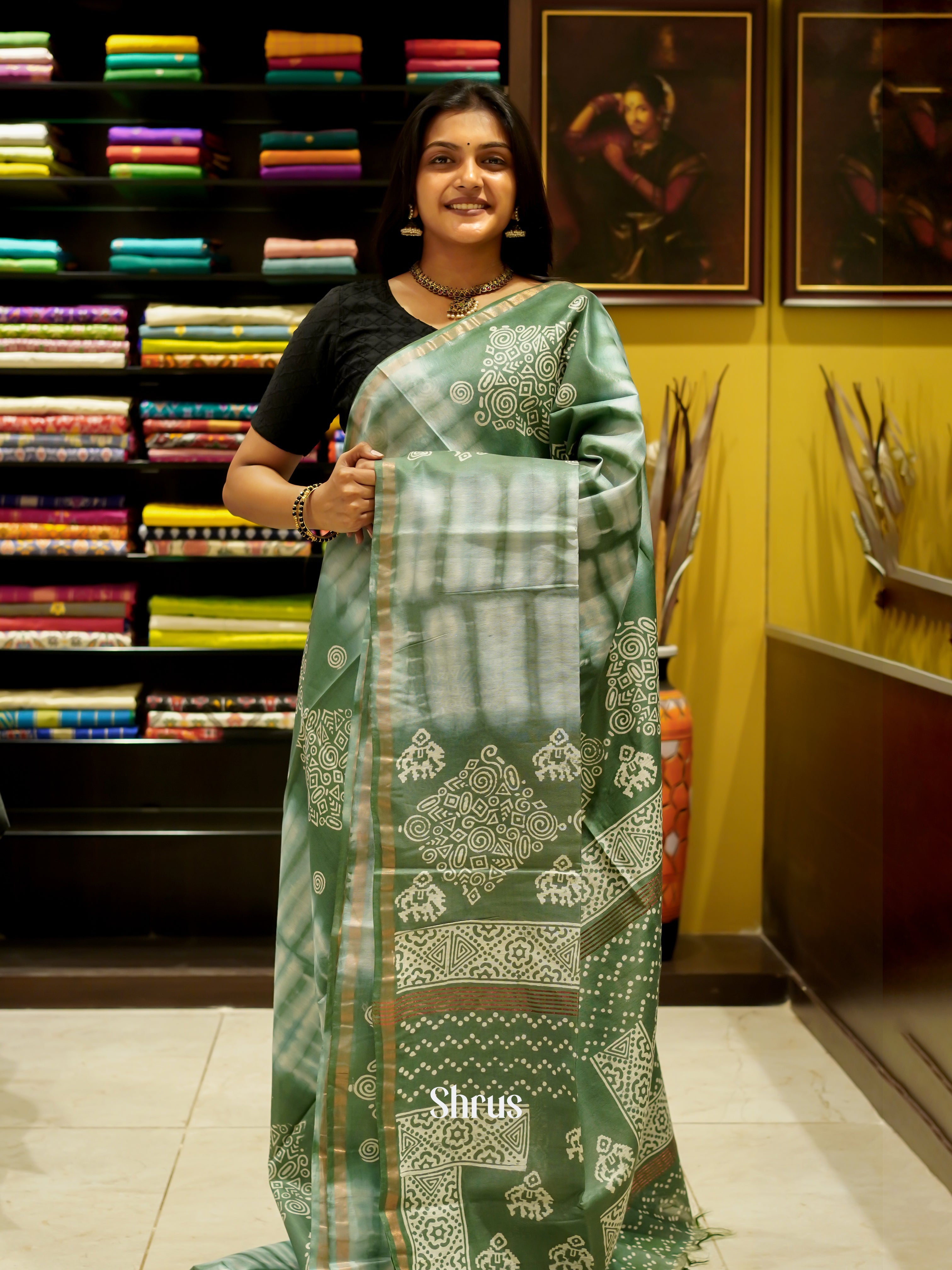 Green & Cream - Bhatik Saree - Shop on ShrusEternity.com