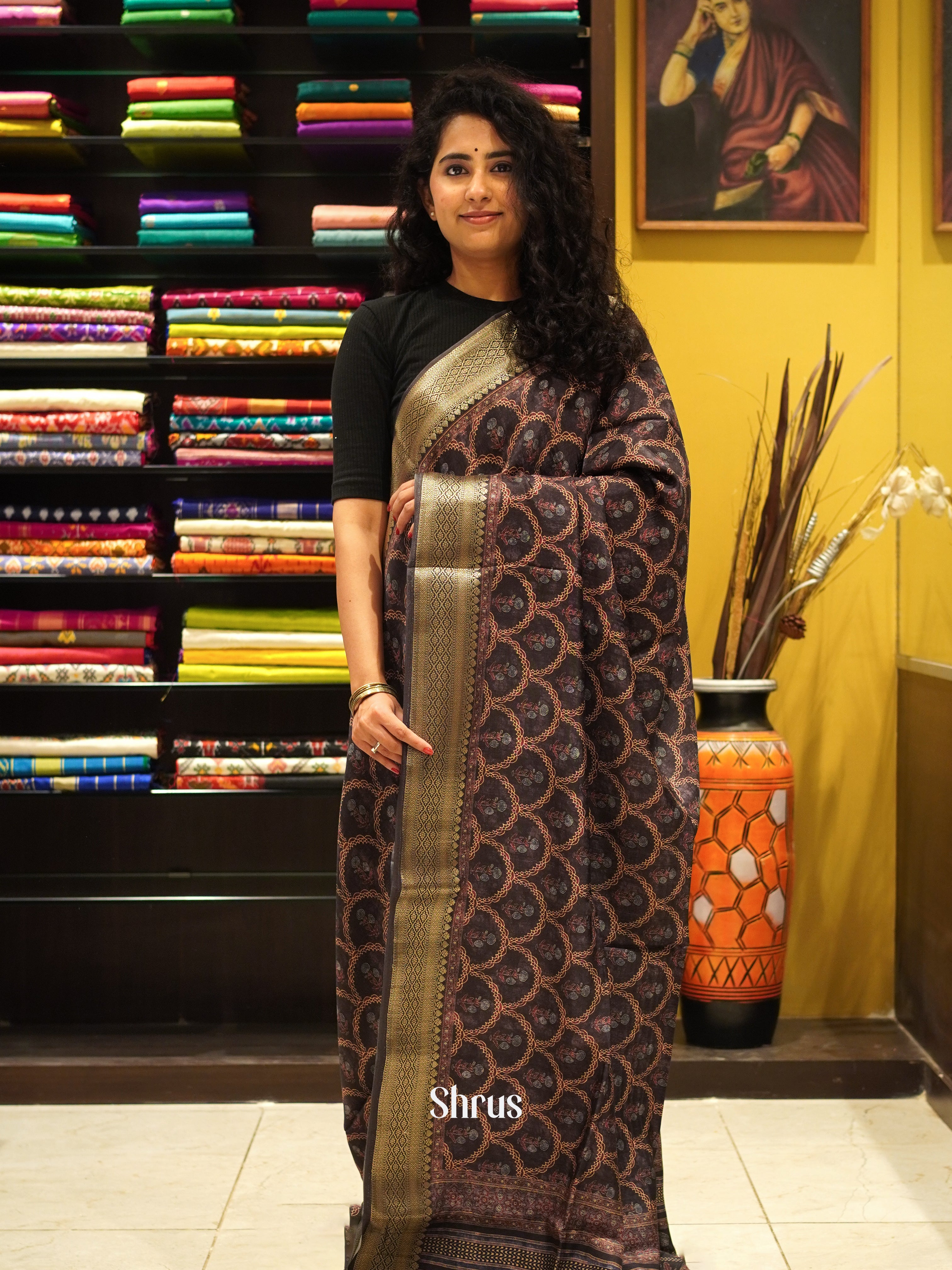 CES03426 - Semi Crepe Saree - Shop on ShrusEternity.com