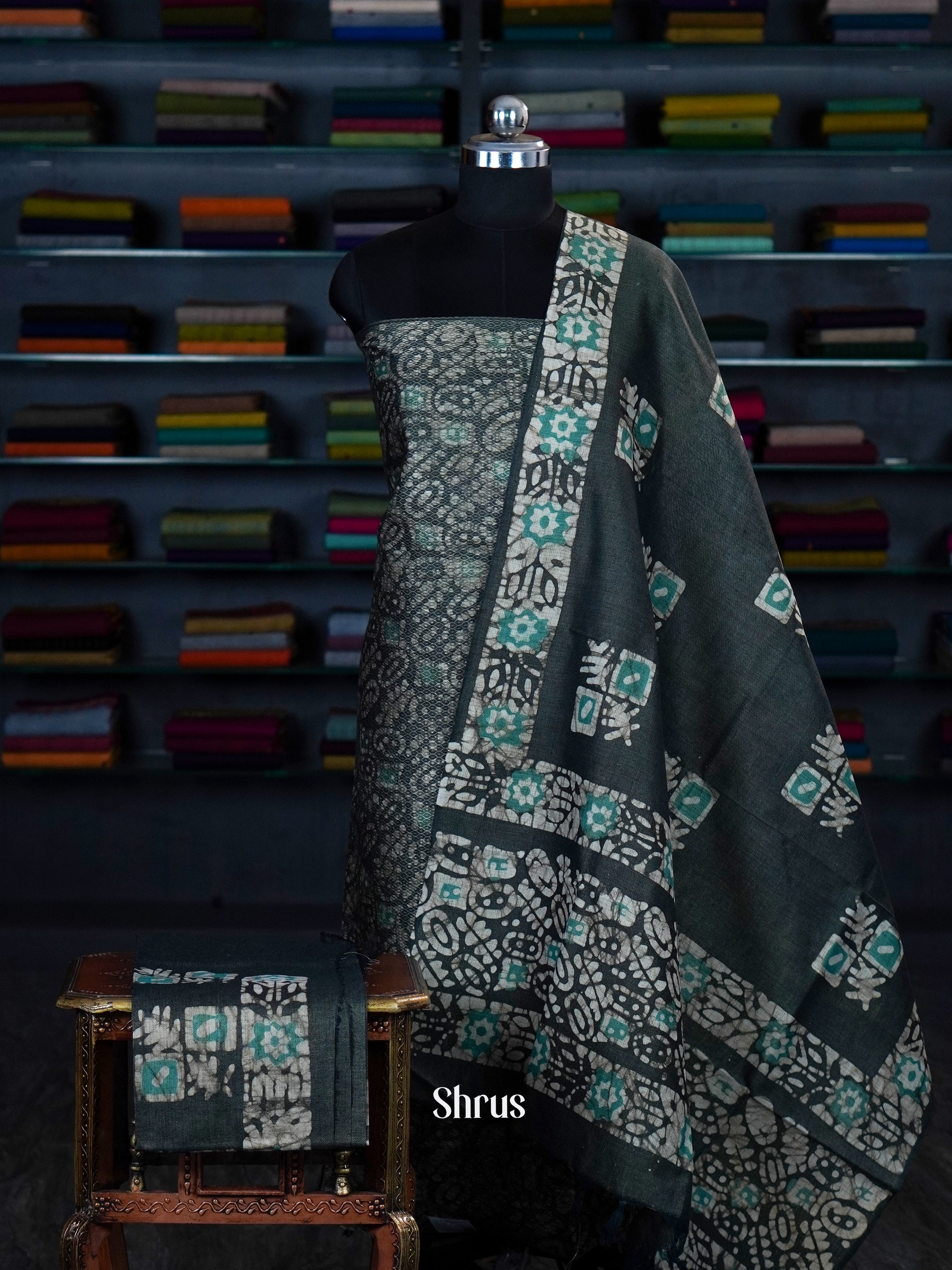 Dark Green  - Bhatik salwar