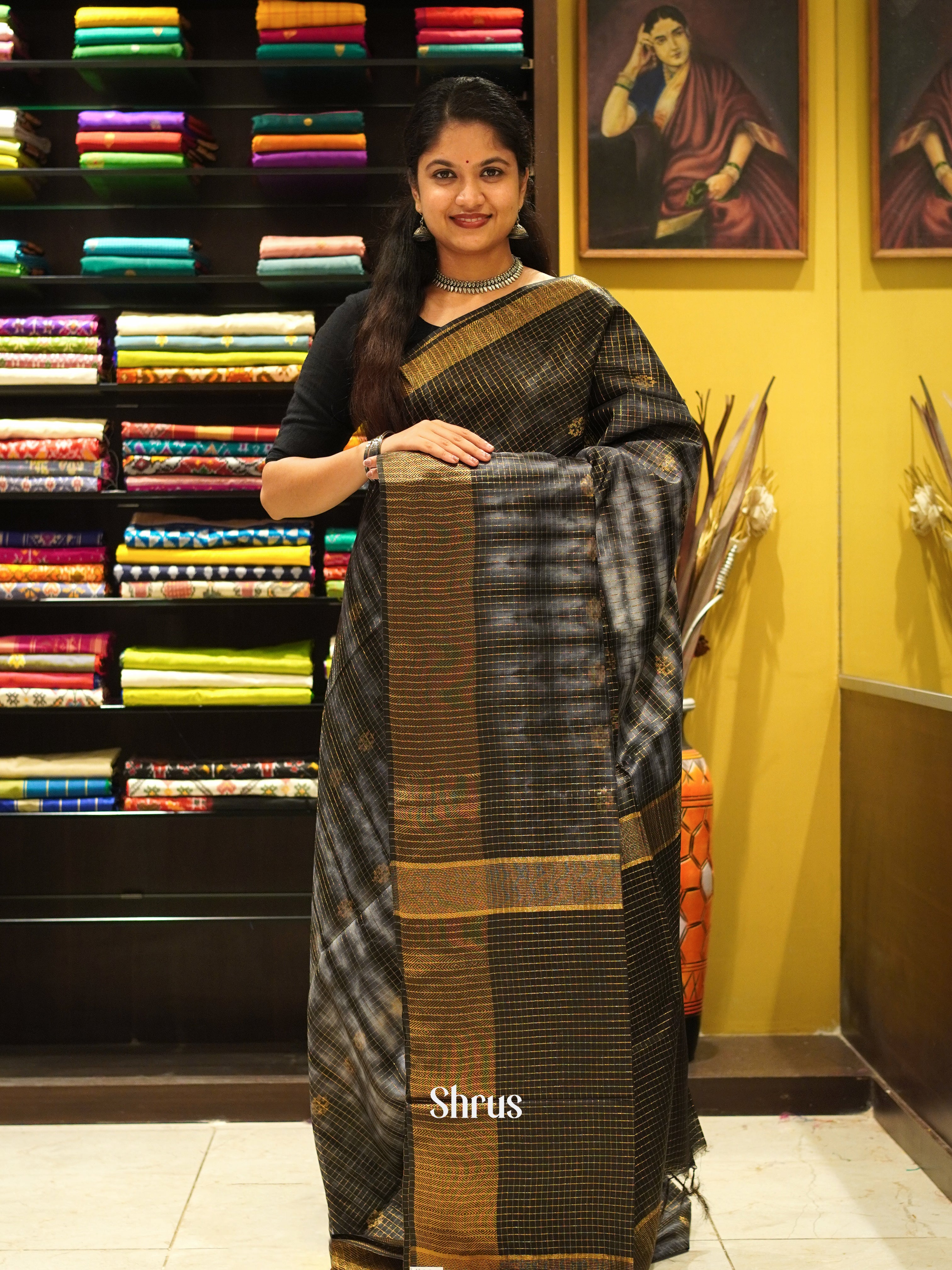 Black & Cream - Shibori Saree - Shop on ShrusEternity.com