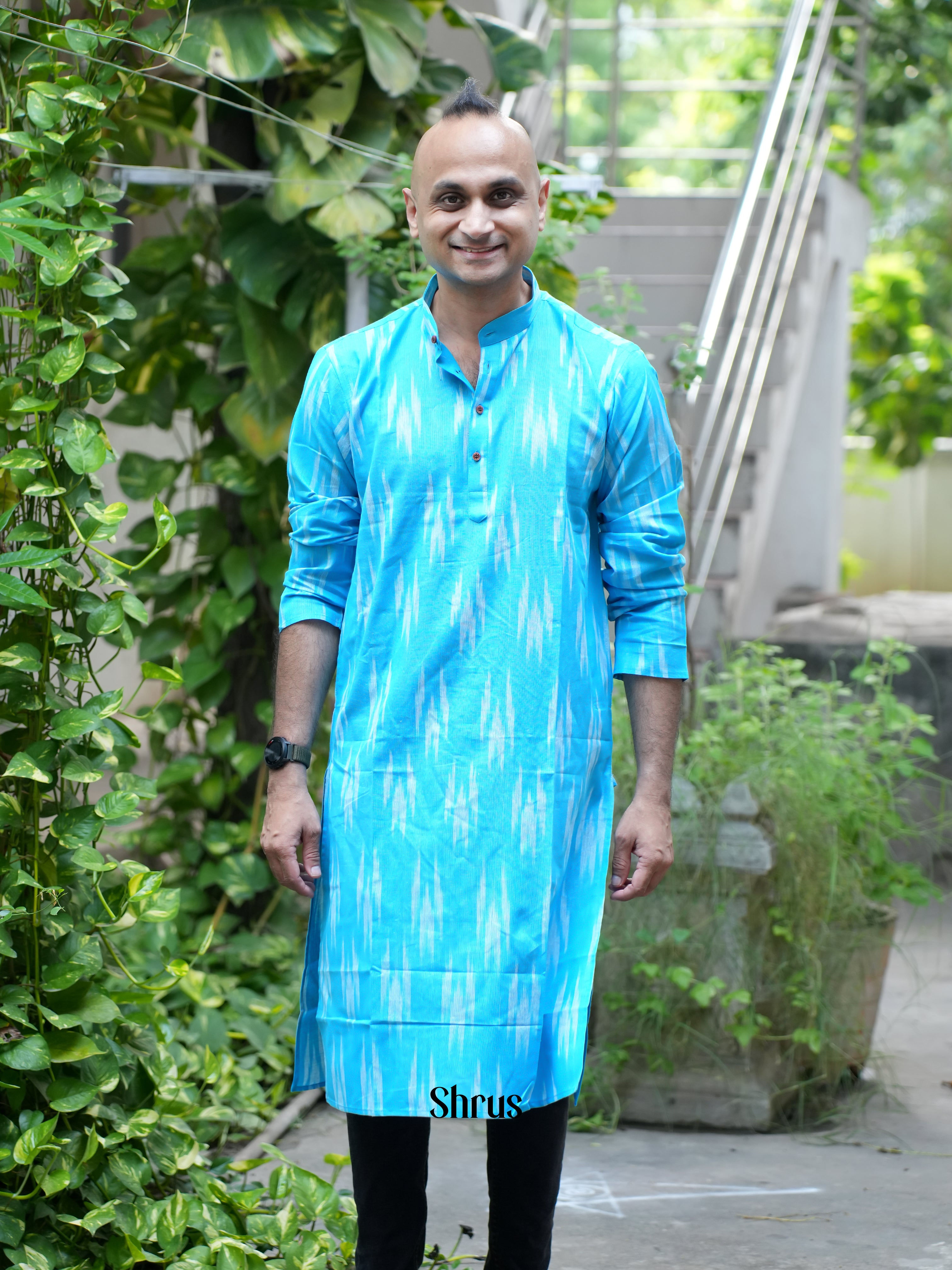 CES18490 - Readymade Mens Kurta - Shop on ShrusEternity.com