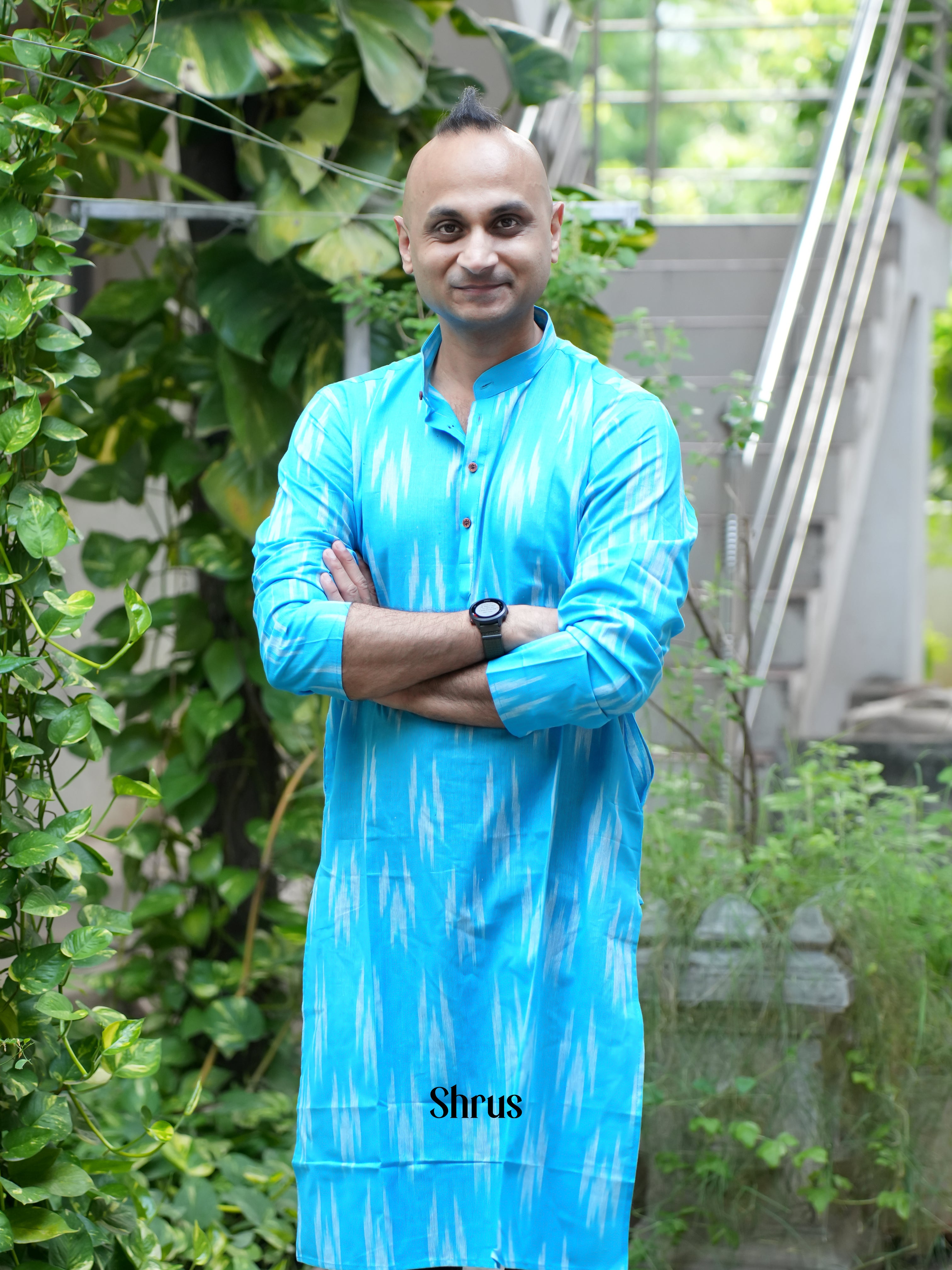 CES18490 - Readymade Mens Kurta - Shop on ShrusEternity.com