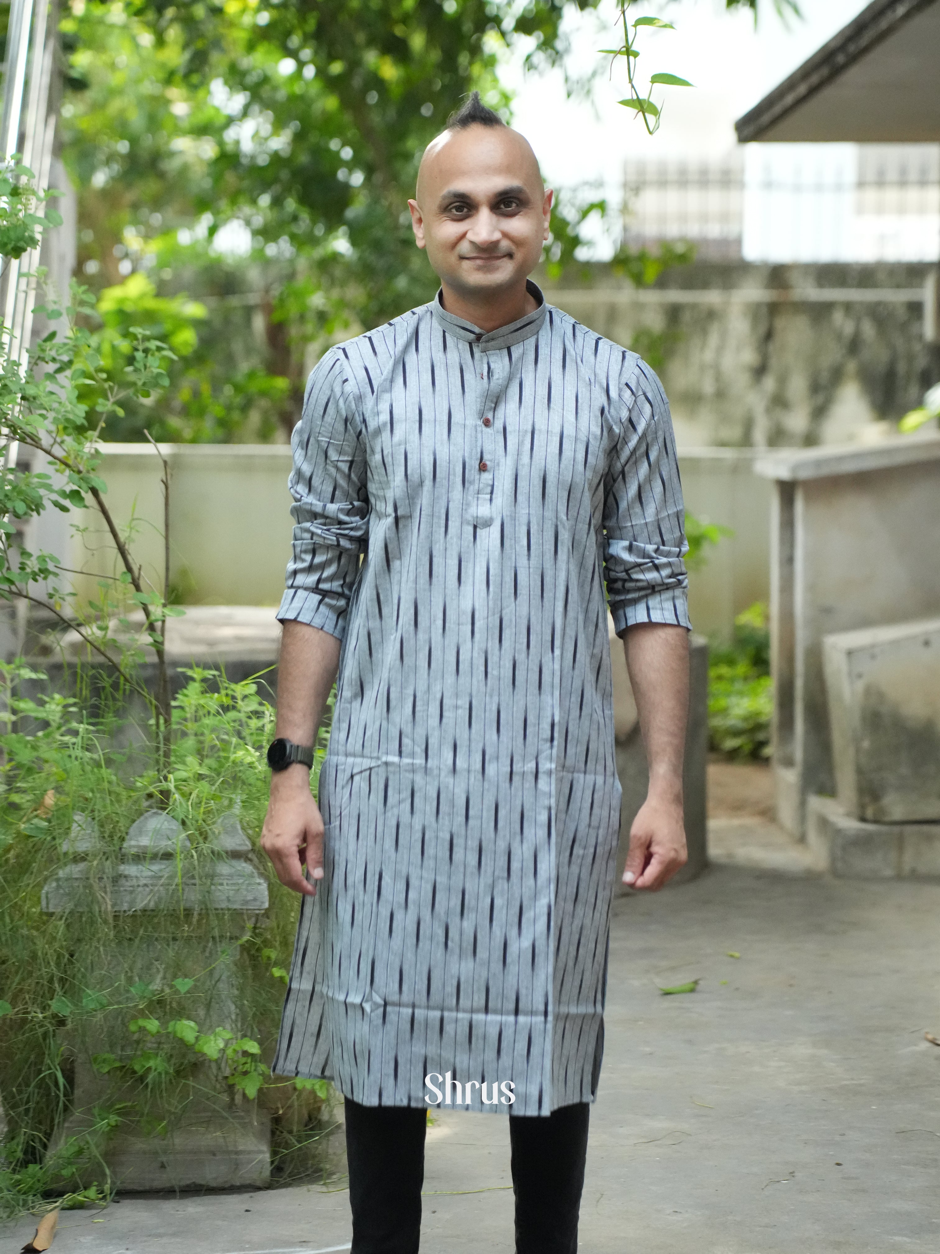 CES18498 - Readymade Mens Kurta - Shop on ShrusEternity.com