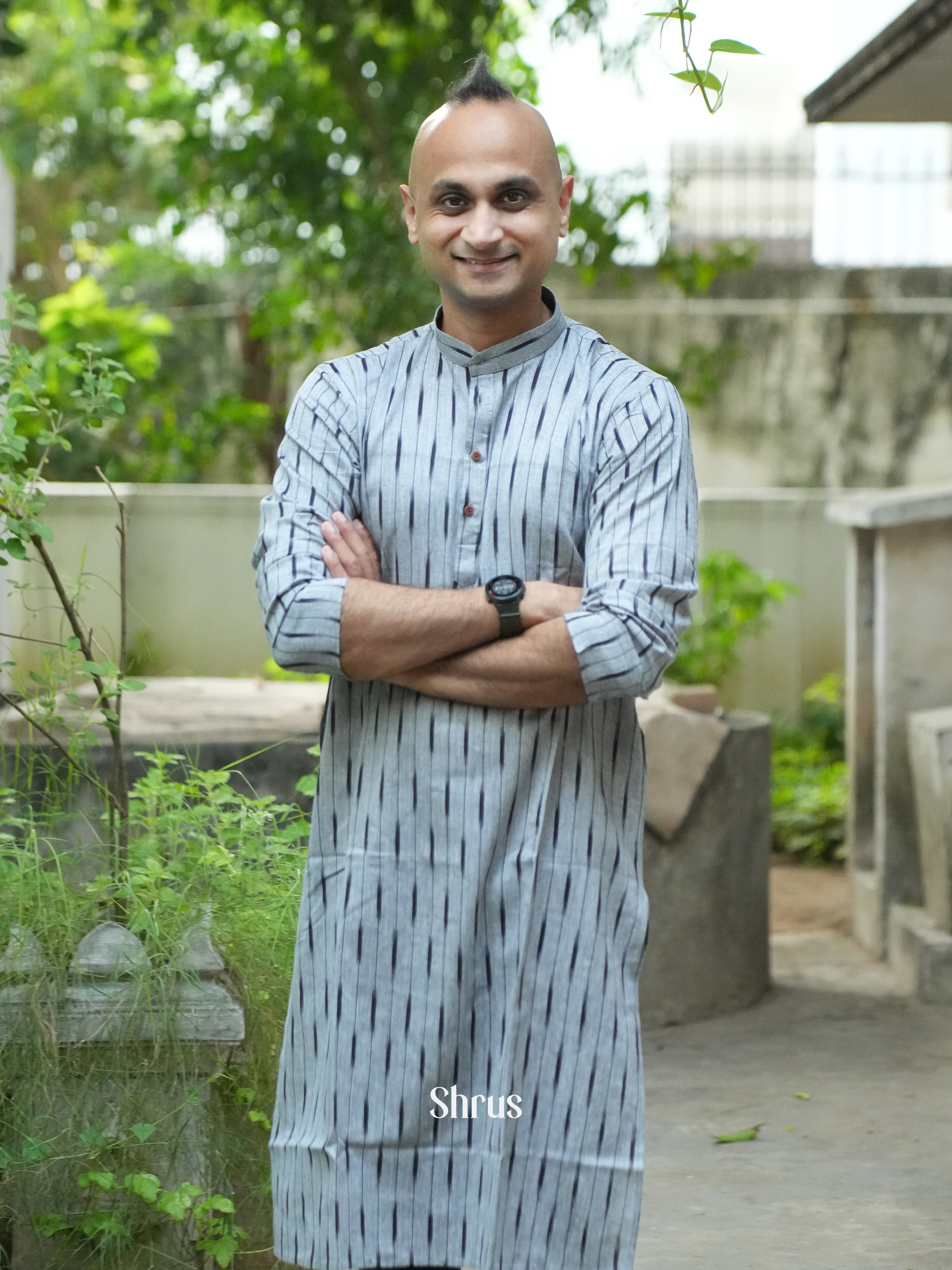 CES18498 - Readymade Mens Kurta - Shop on ShrusEternity.com