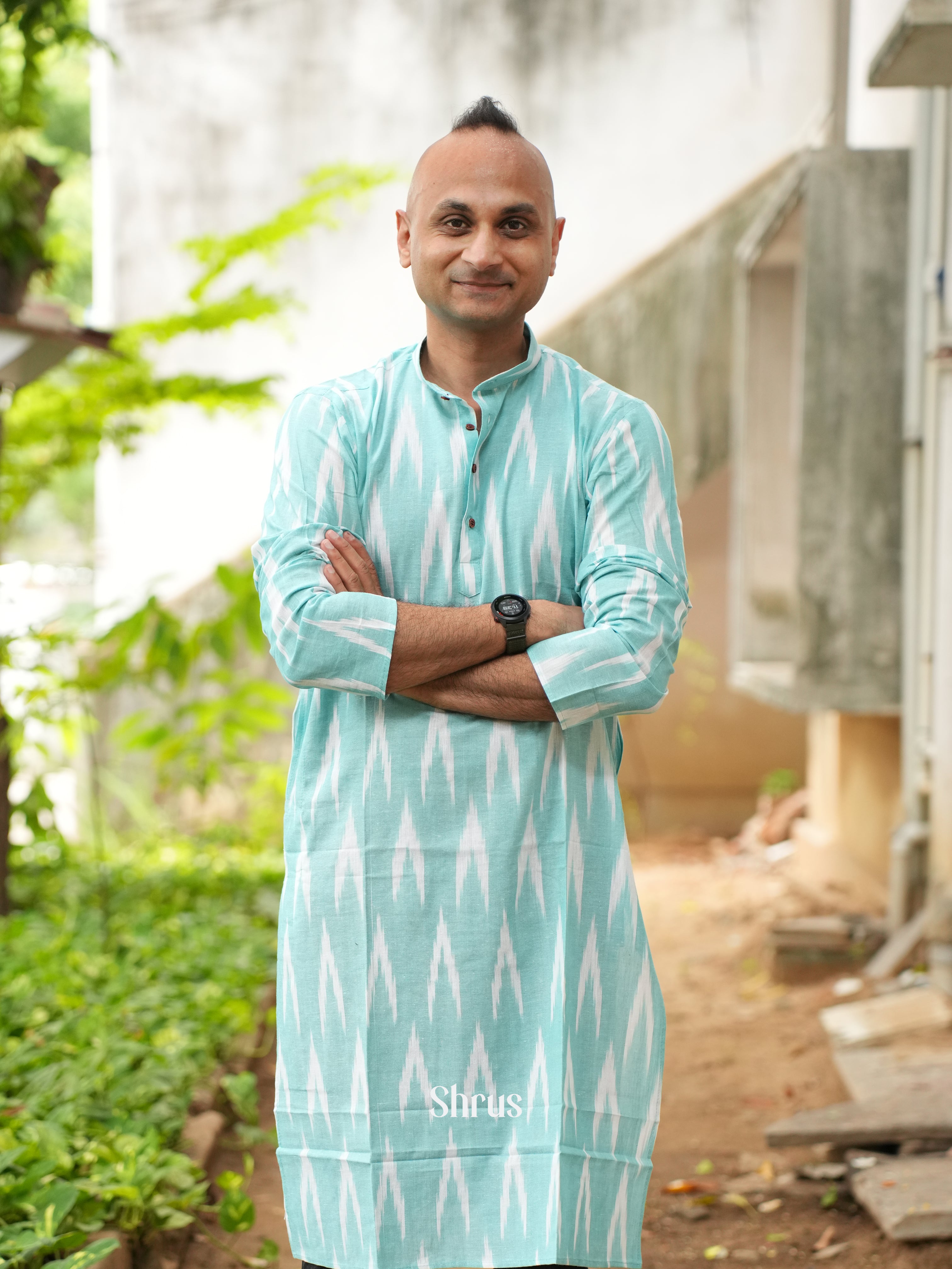 CES18530 - Readymade Mens Kurta - Shop on ShrusEternity.com