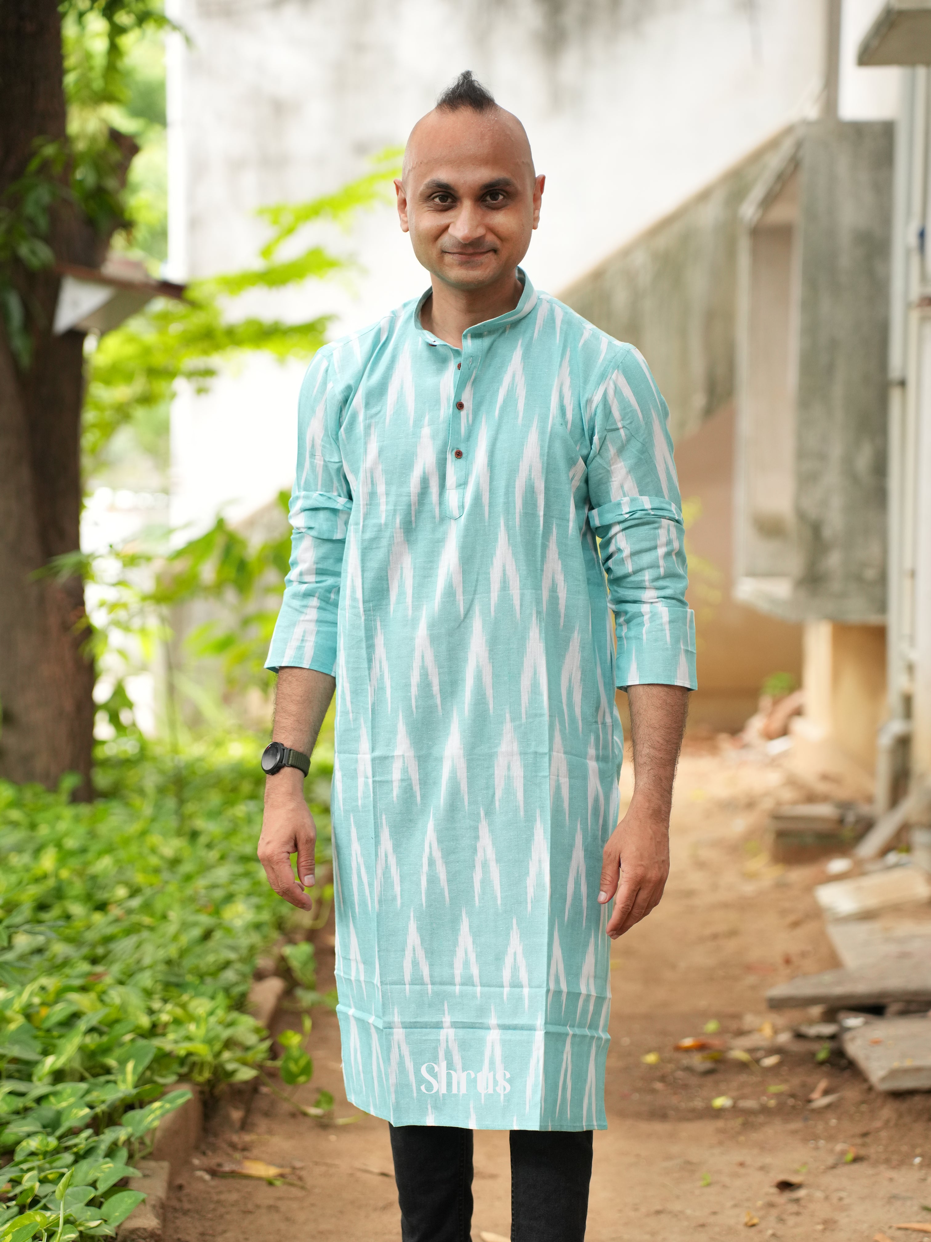 CES18530 - Readymade Mens Kurta - Shop on ShrusEternity.com