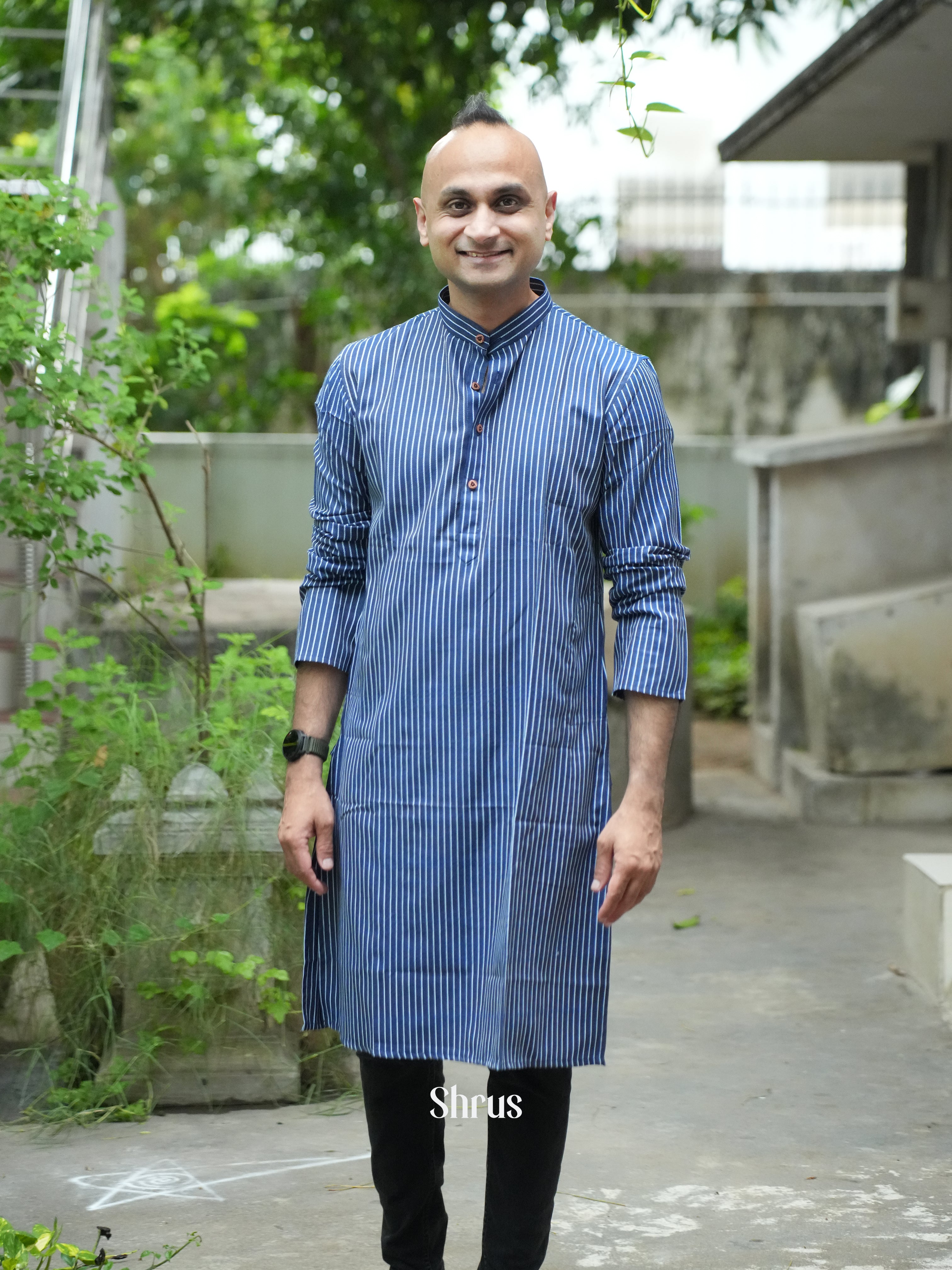 CES18542 - Readymade Mens Kurta - Shop on ShrusEternity.com