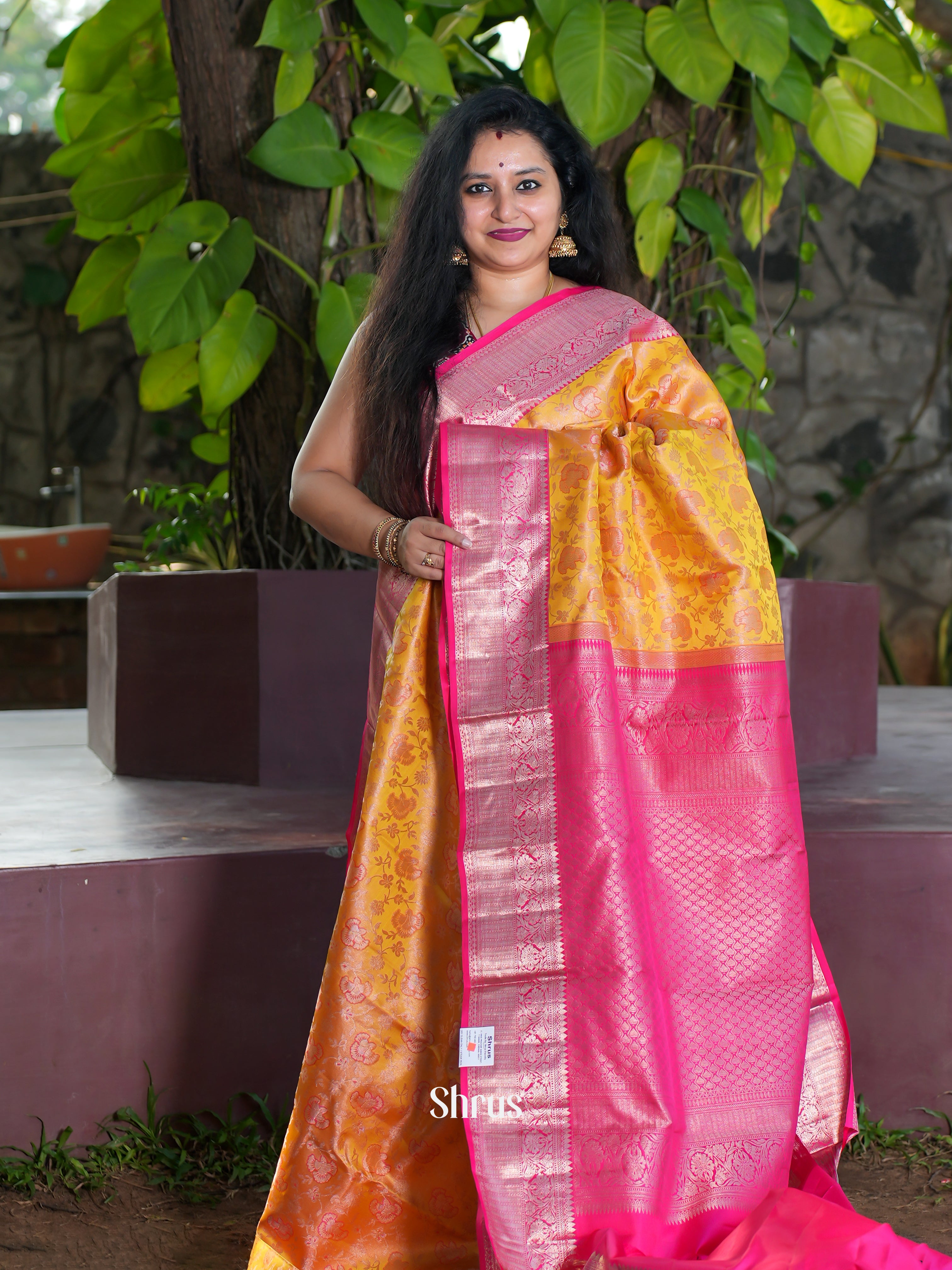 Mustard & Pink - Korvai Kanchipuram silk Saree