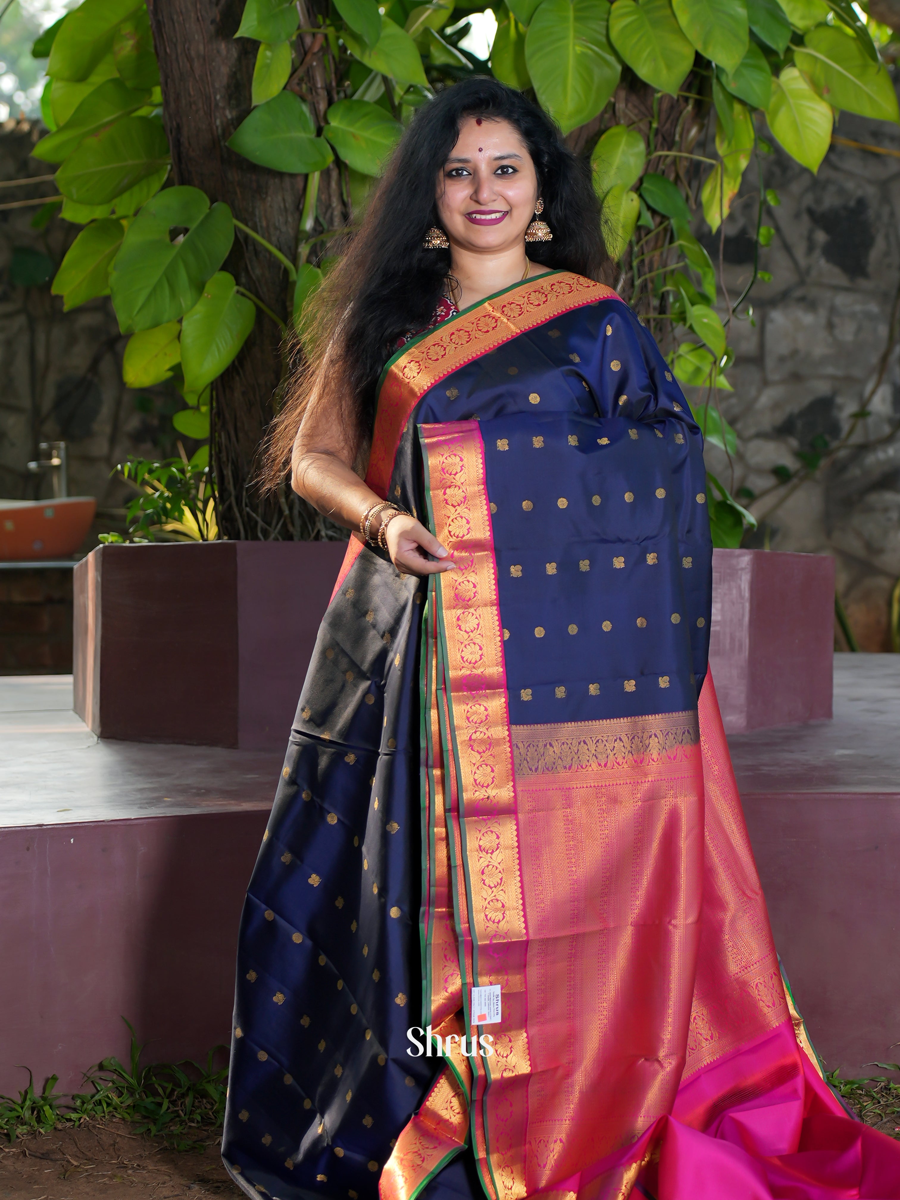 Blue & Pink - Korvai Kanchipuram silk Saree