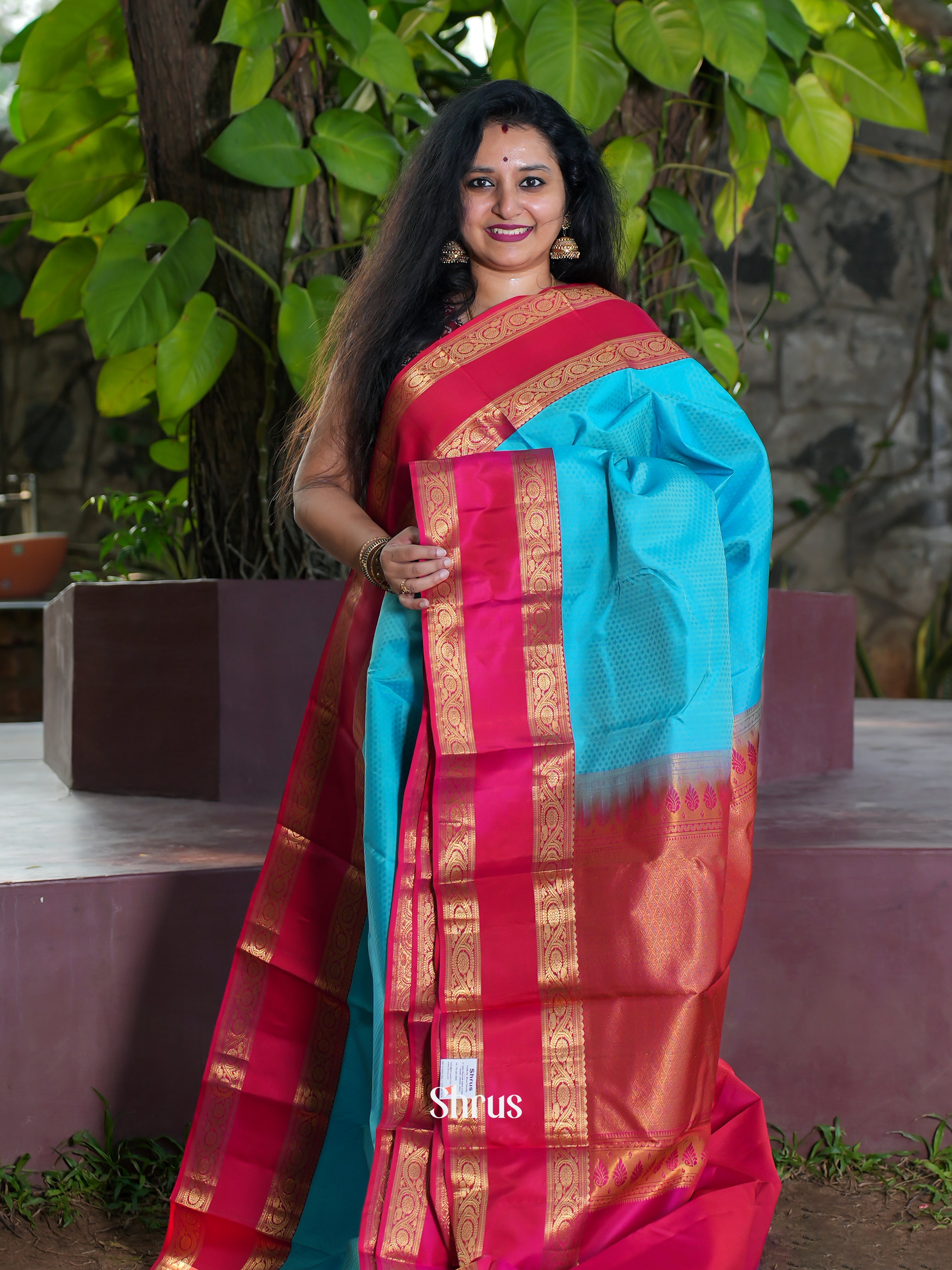 Blue & Pink - Korvai Kanchipuram silk Saree