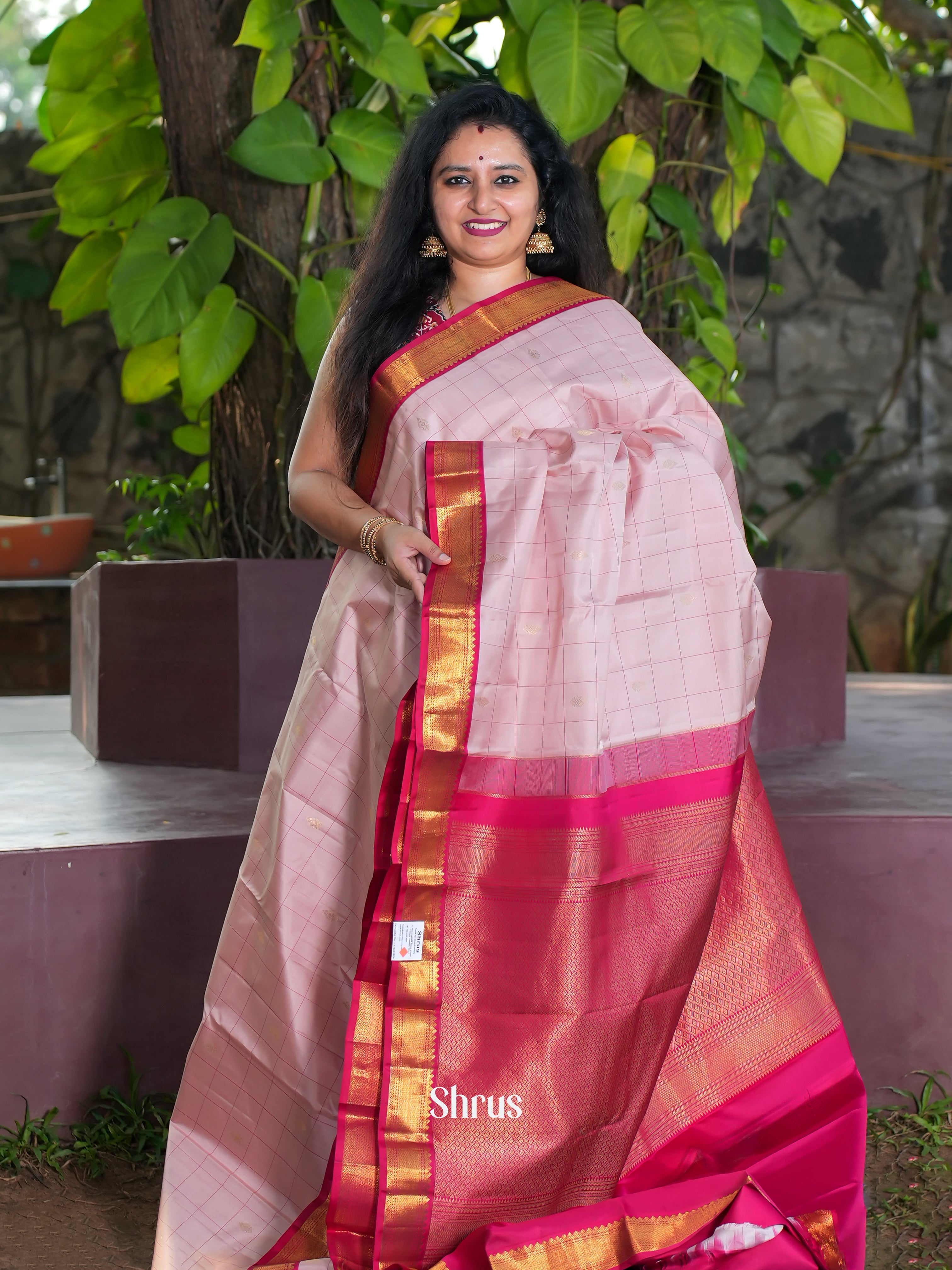 Mild Pink & Pink - Korvai Kanchipuram silk