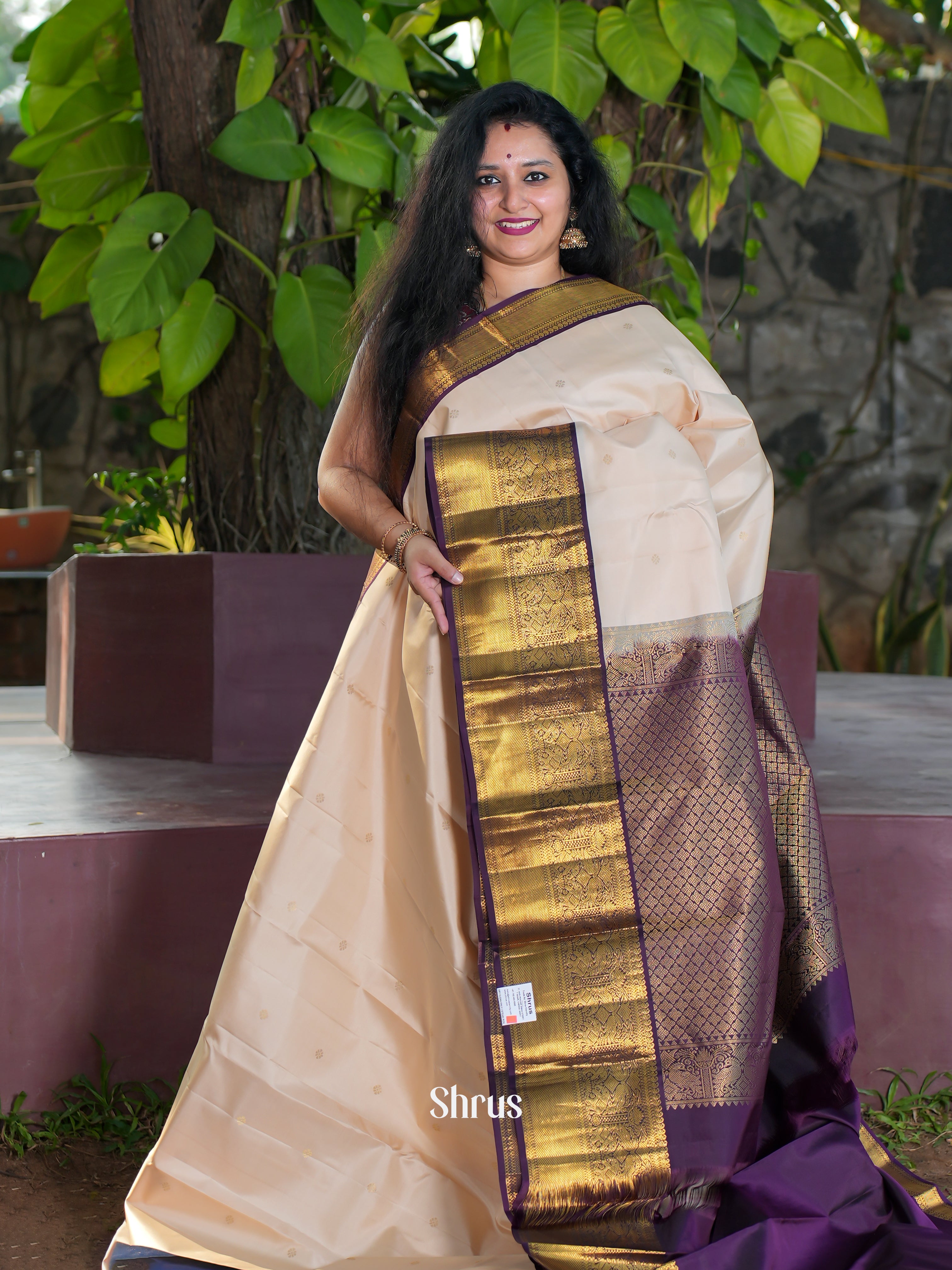 CES31597 -Kanchipuram silk