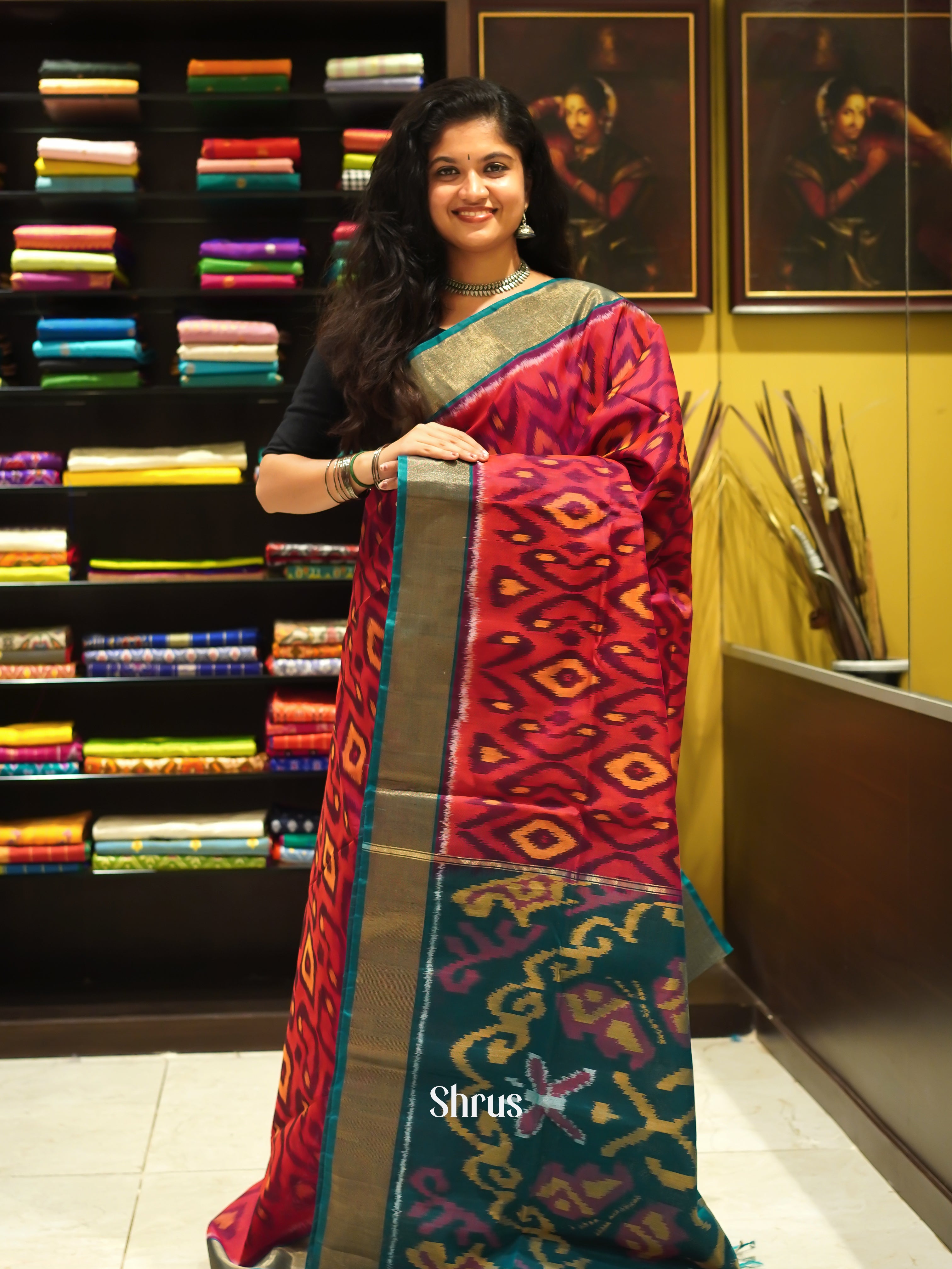 Red & Peacock Green - Pochampally sico Saree