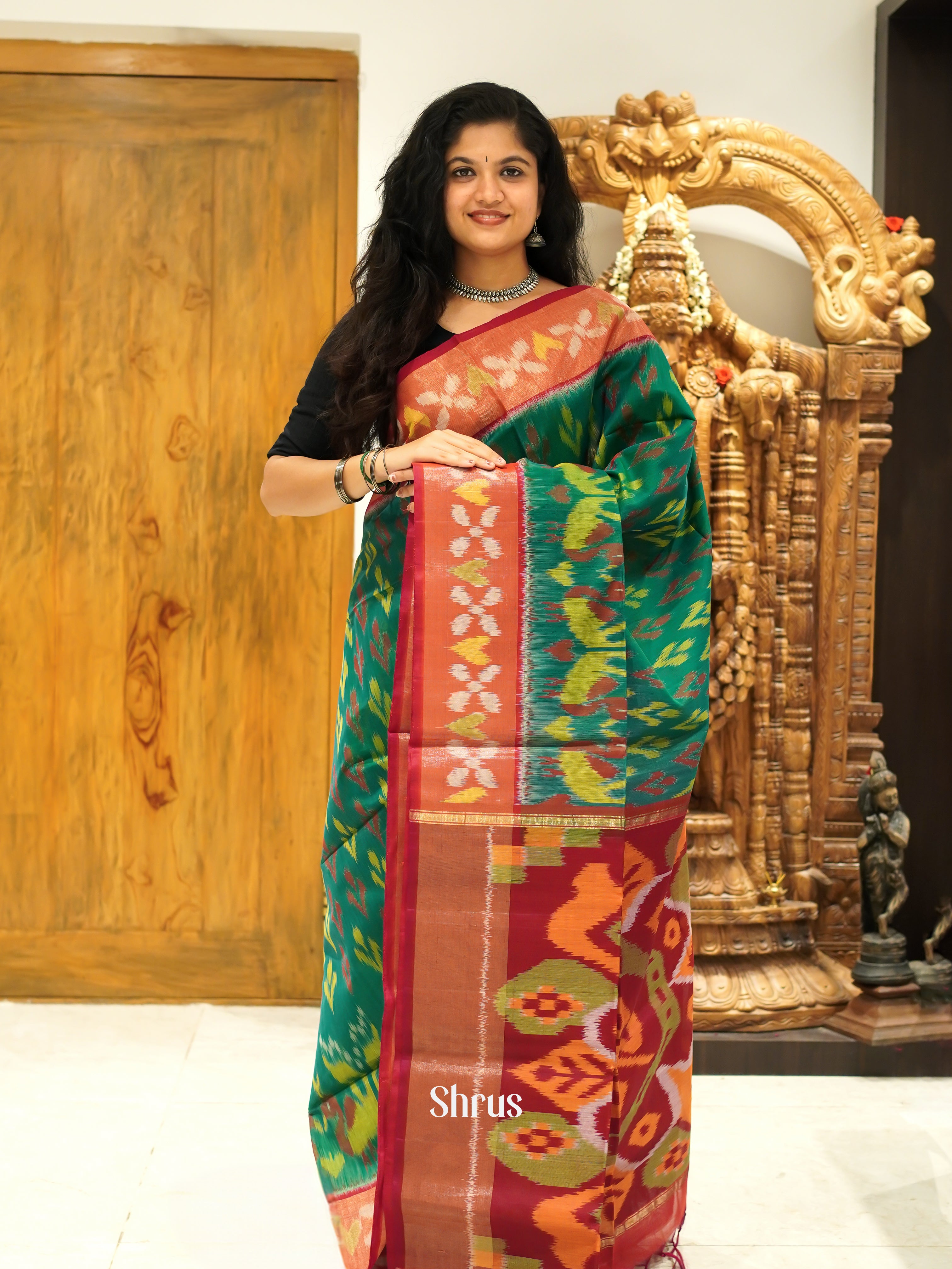 Green & Red - Pochampally sico Saree