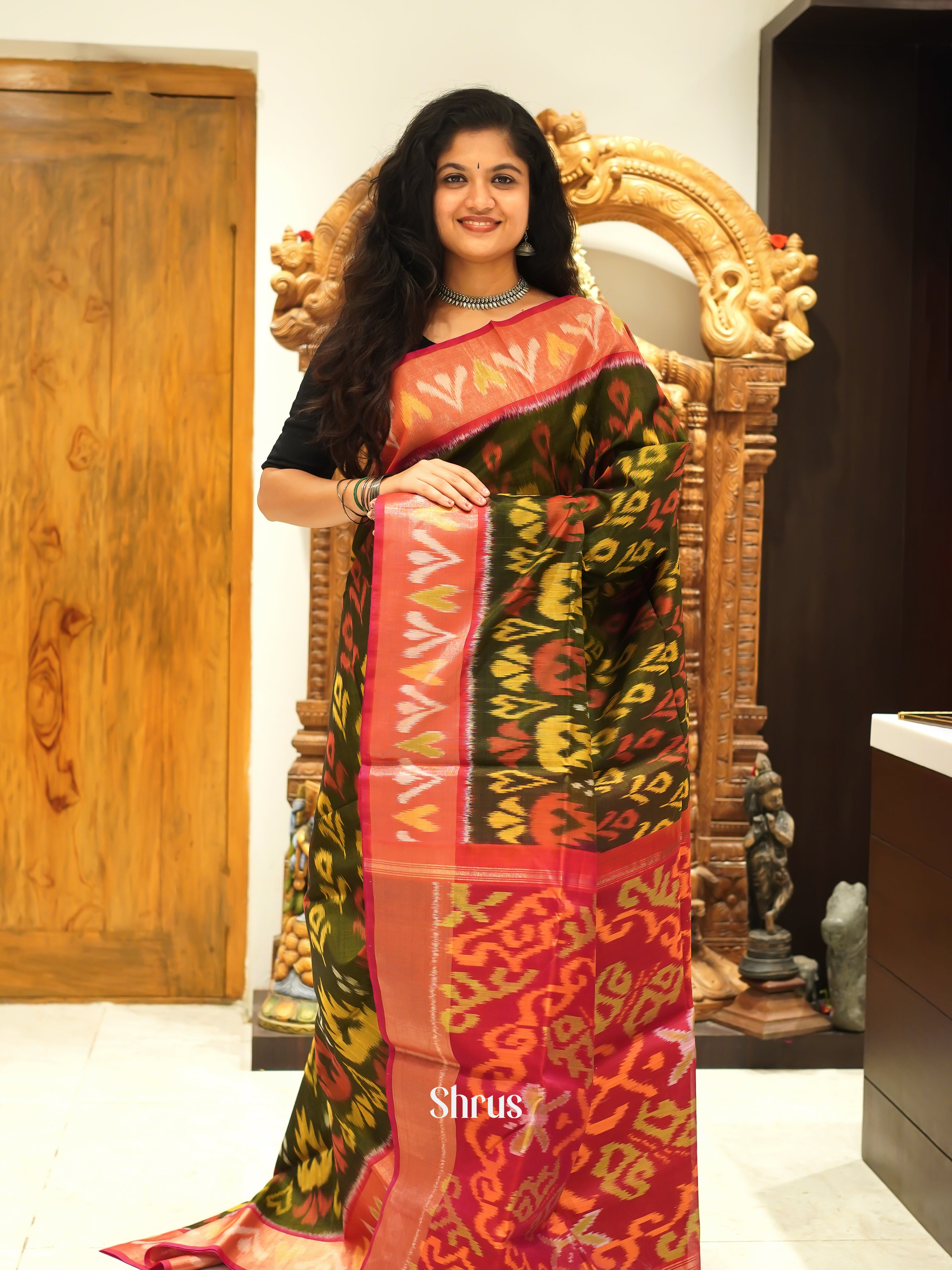 Green & Red - Pochampally sico Saree