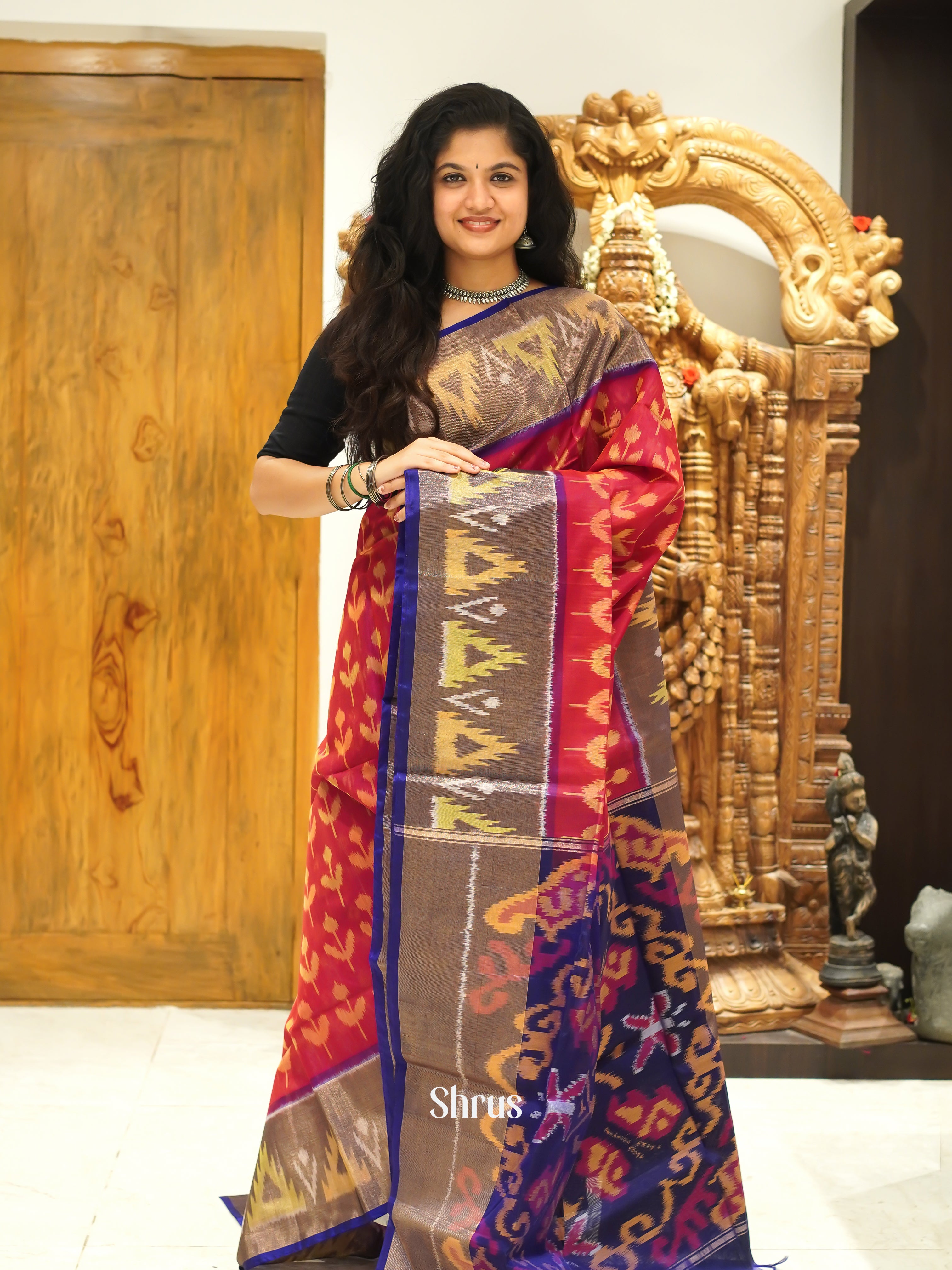 Red & Violet - Pochampally sico Saree