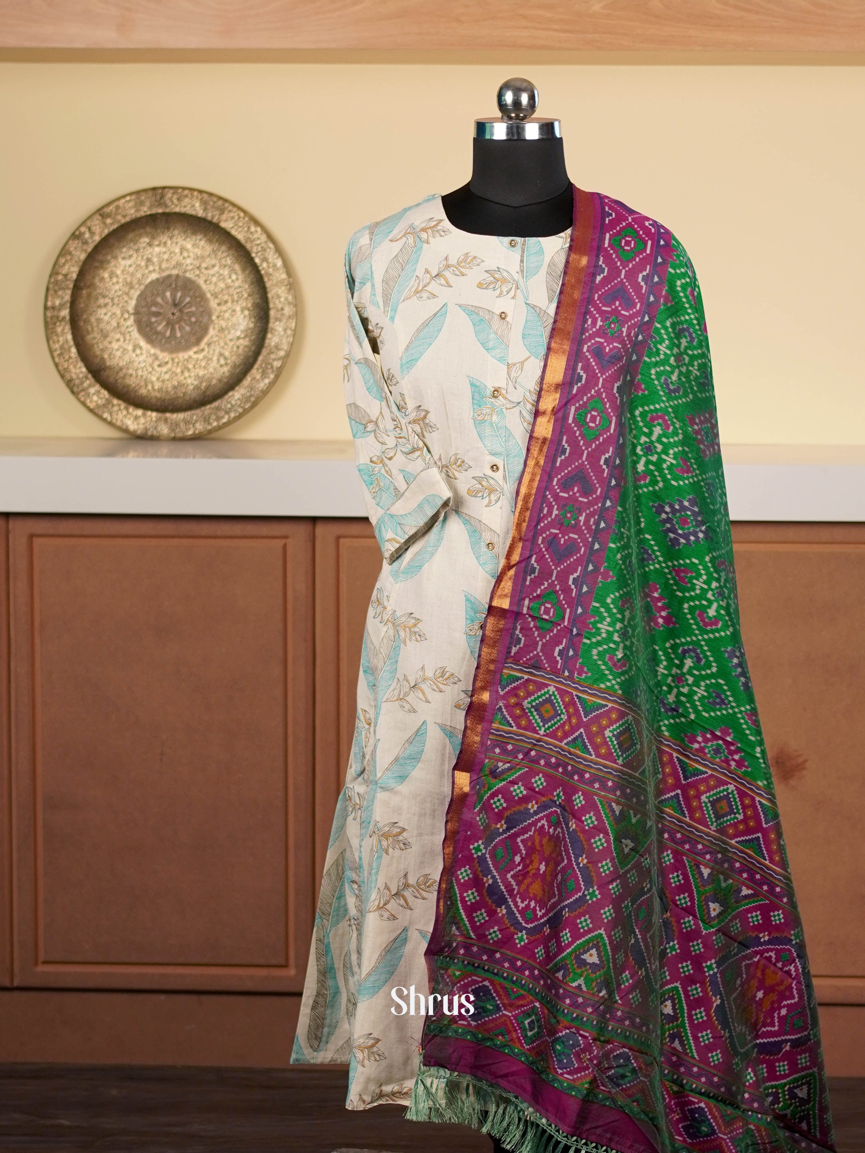 Green & Majenta  - Dupatta