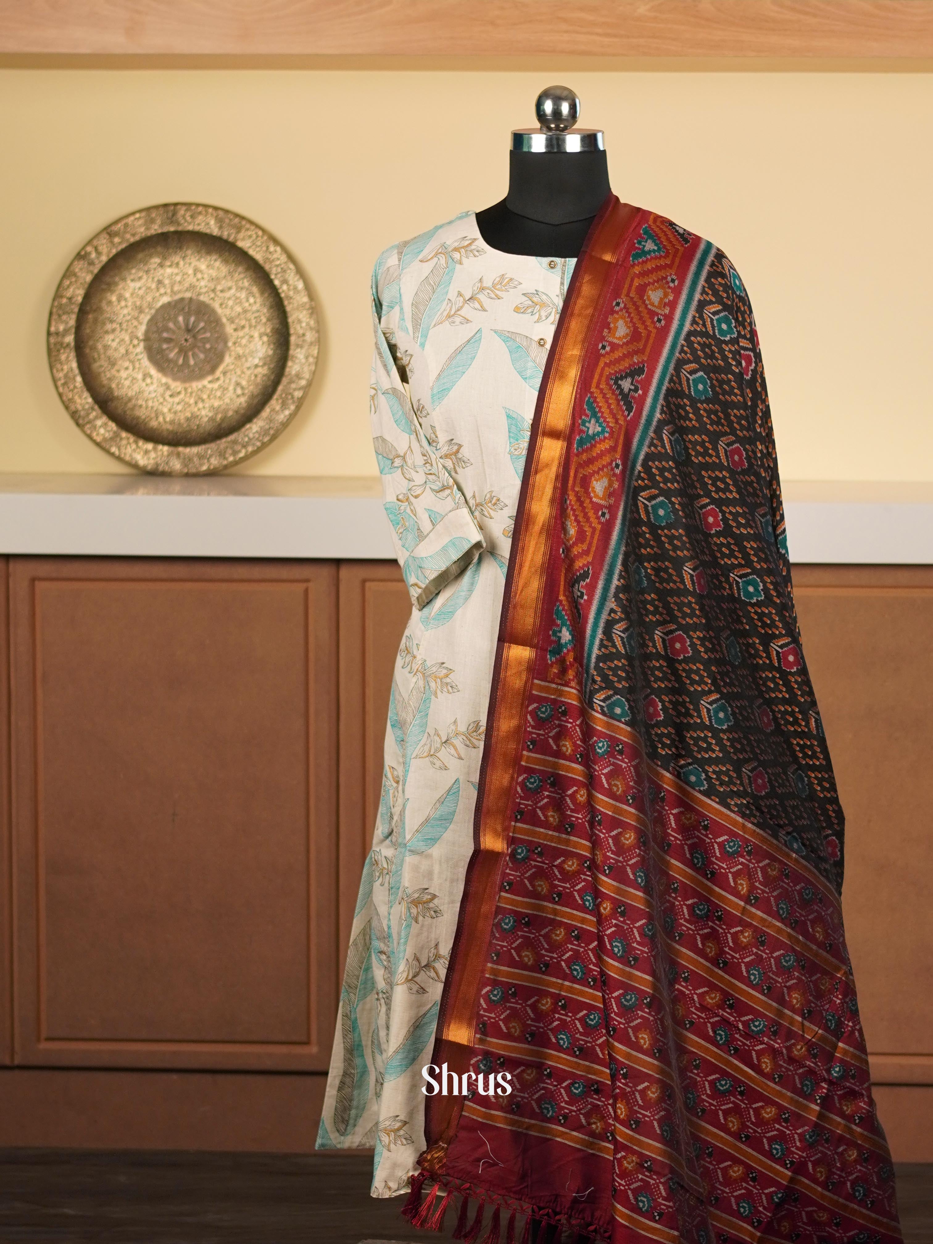 Black & Maroon - Dupatta