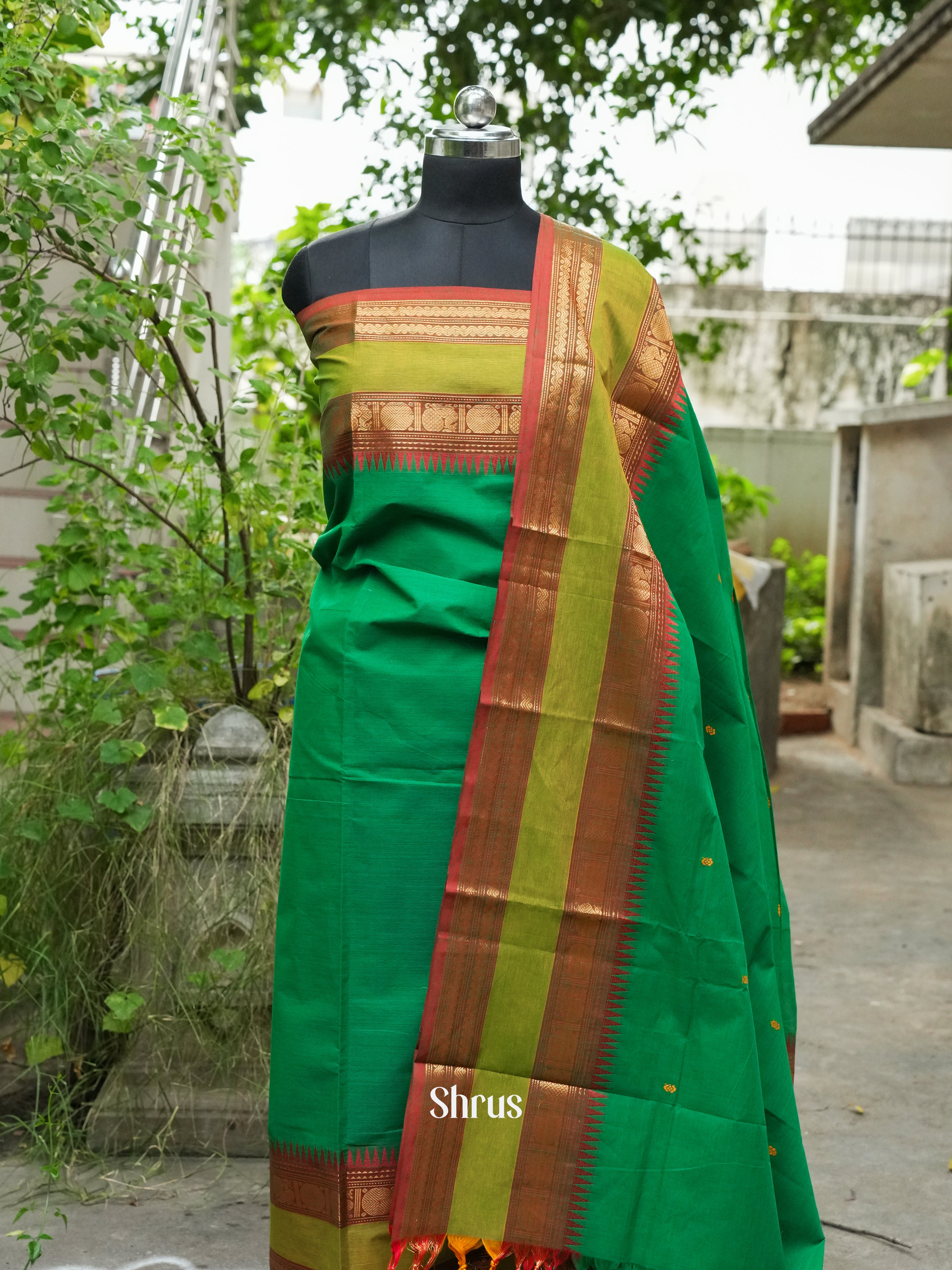 Green & Red - Chettinad Top &  Dupatta