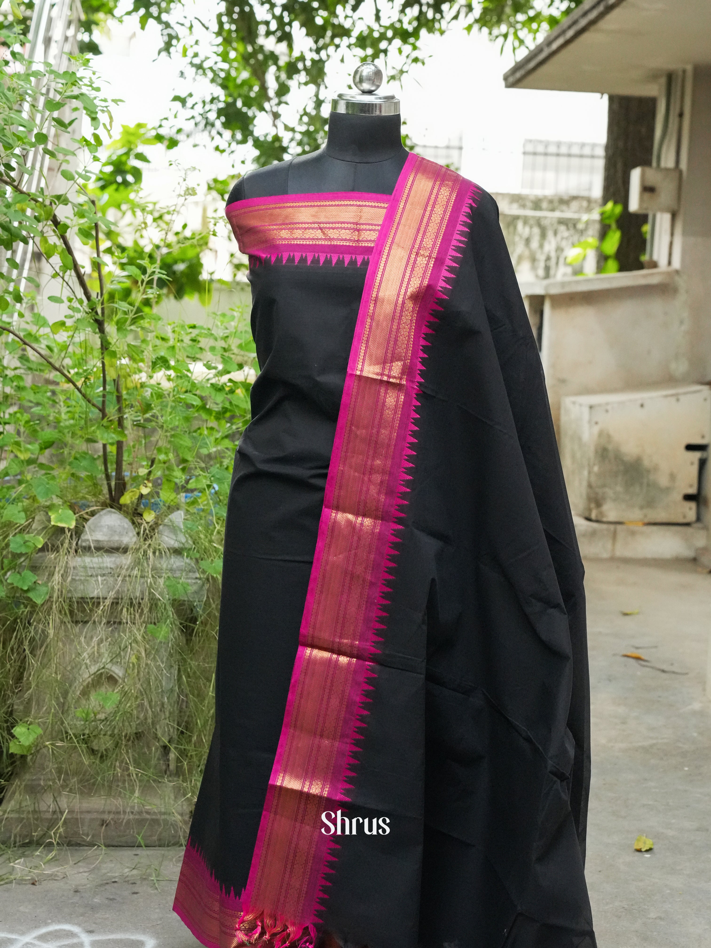 Black & Pink - Chettinad Top & Dupatta