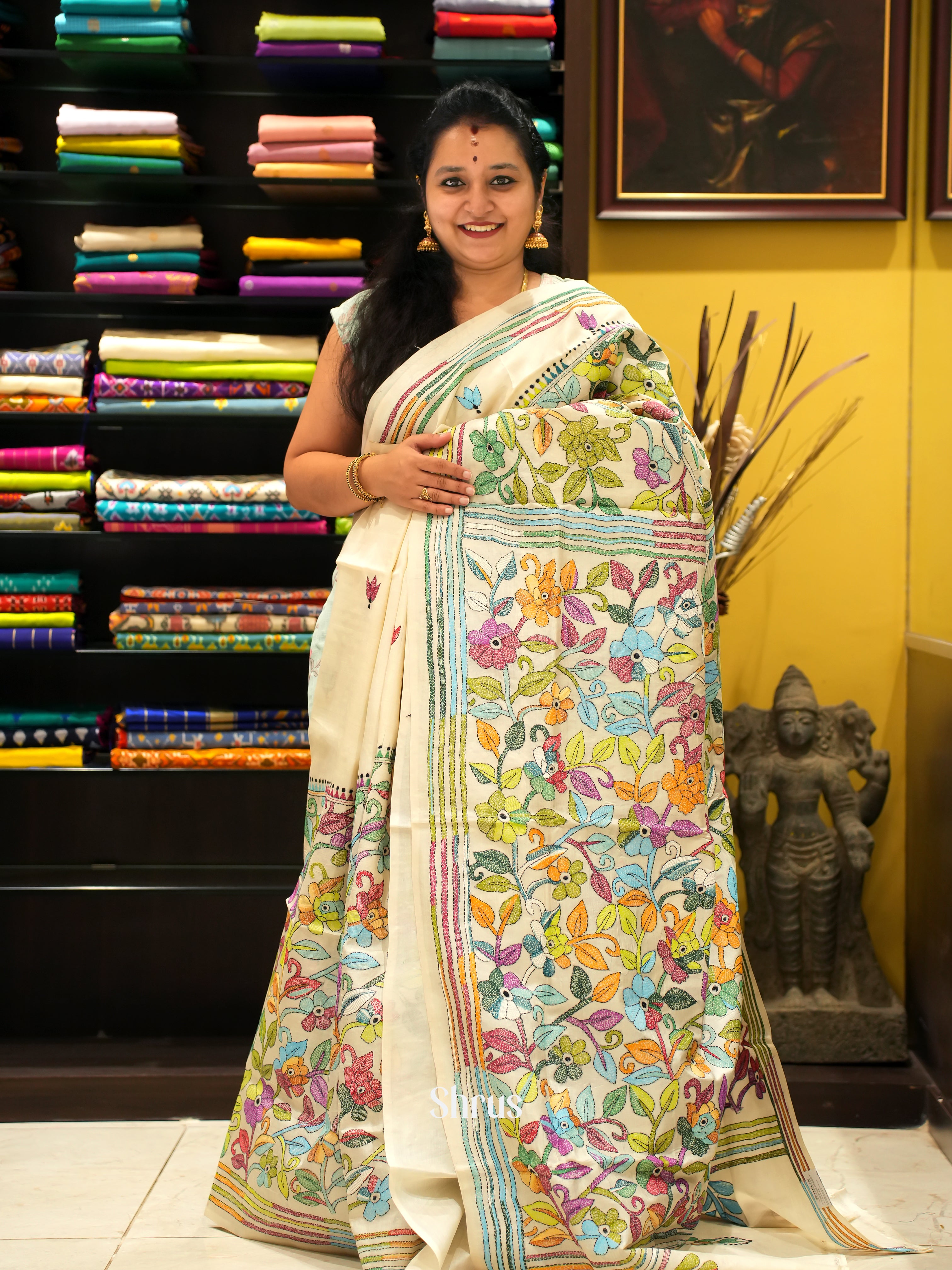 Cream(Single Tone) - Tussar Saree with Kantha Stitch