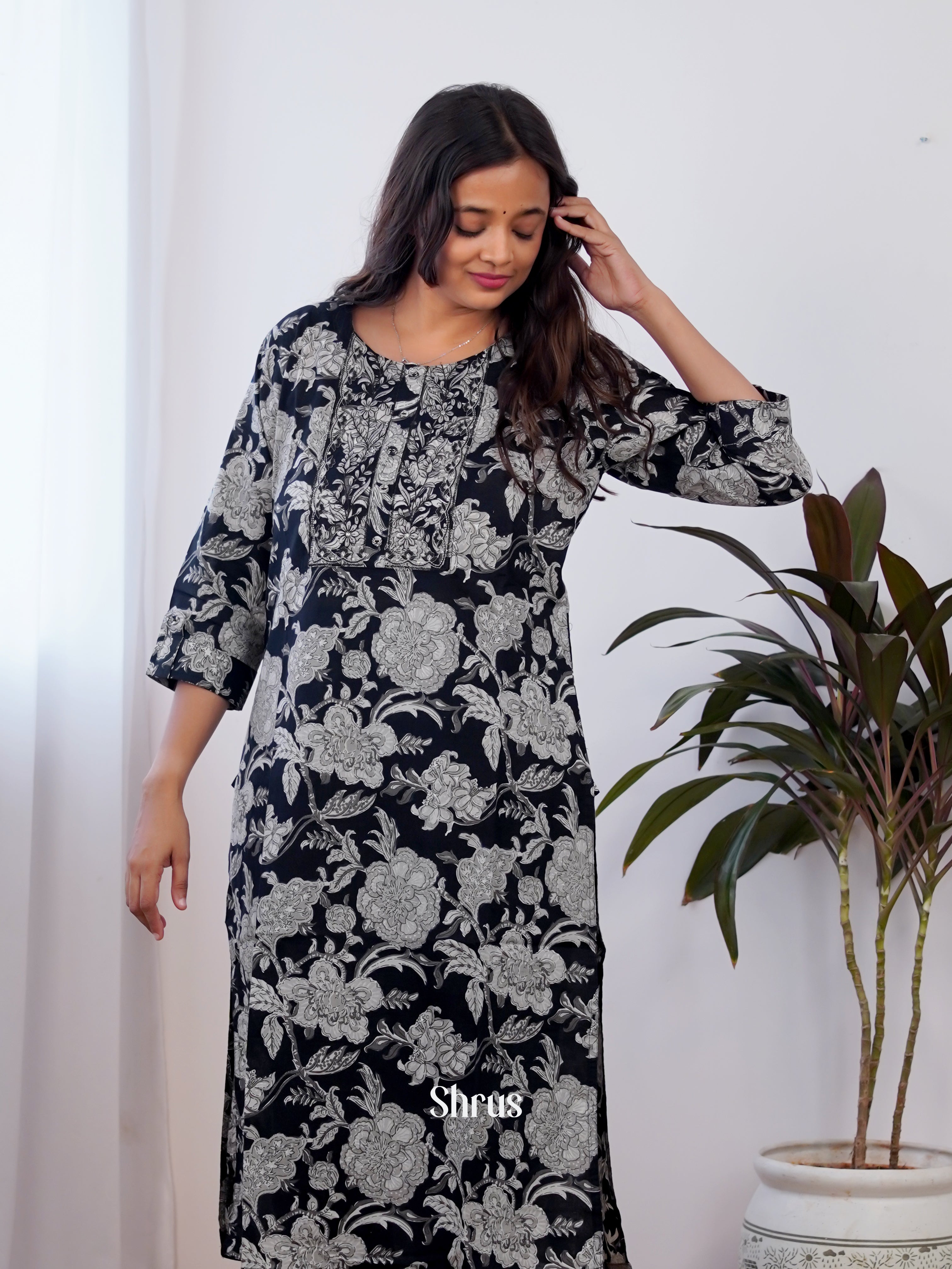 Black - 2pc printed Readymade Suits