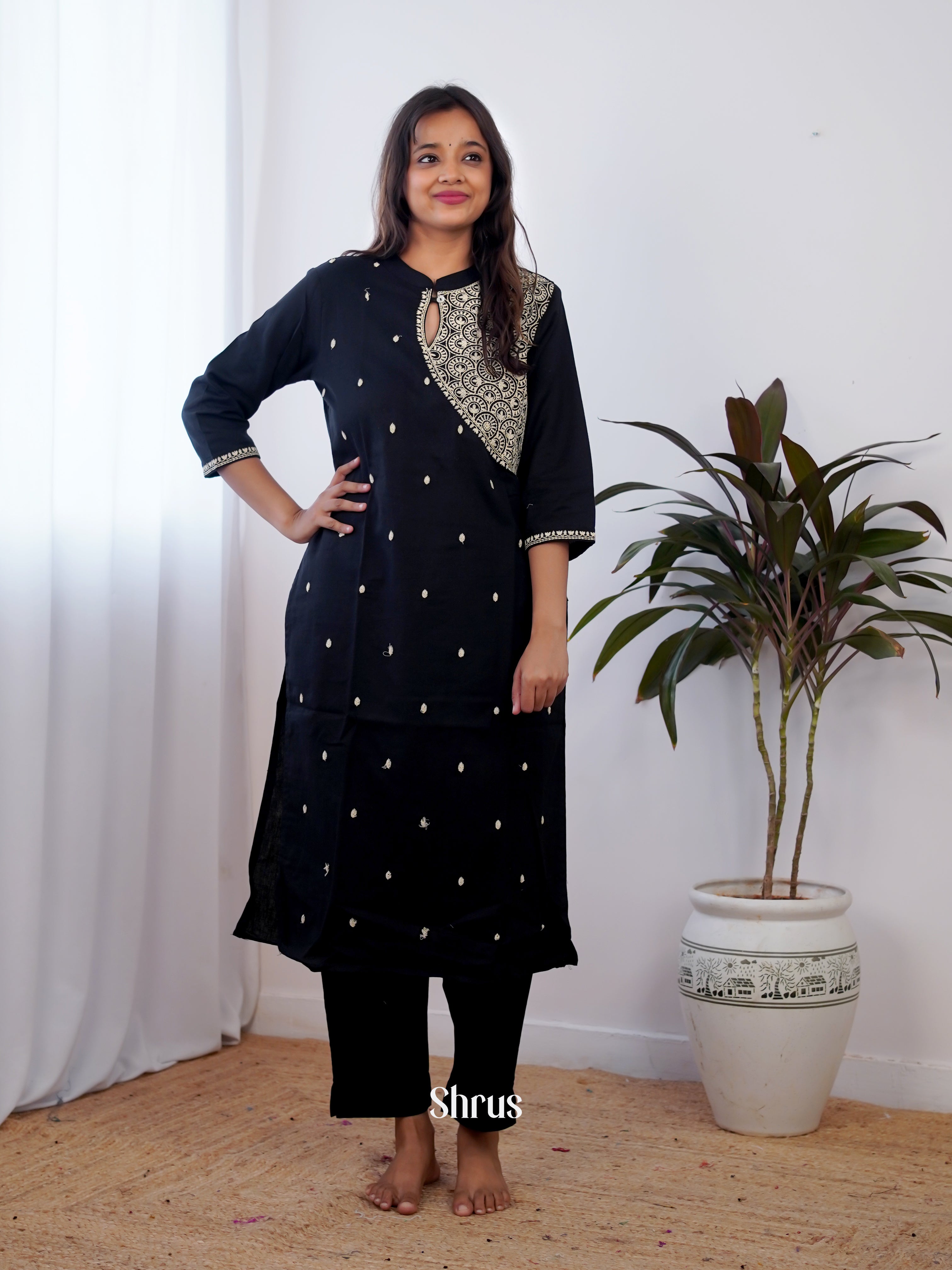 Black - 2pc Readymade Suits