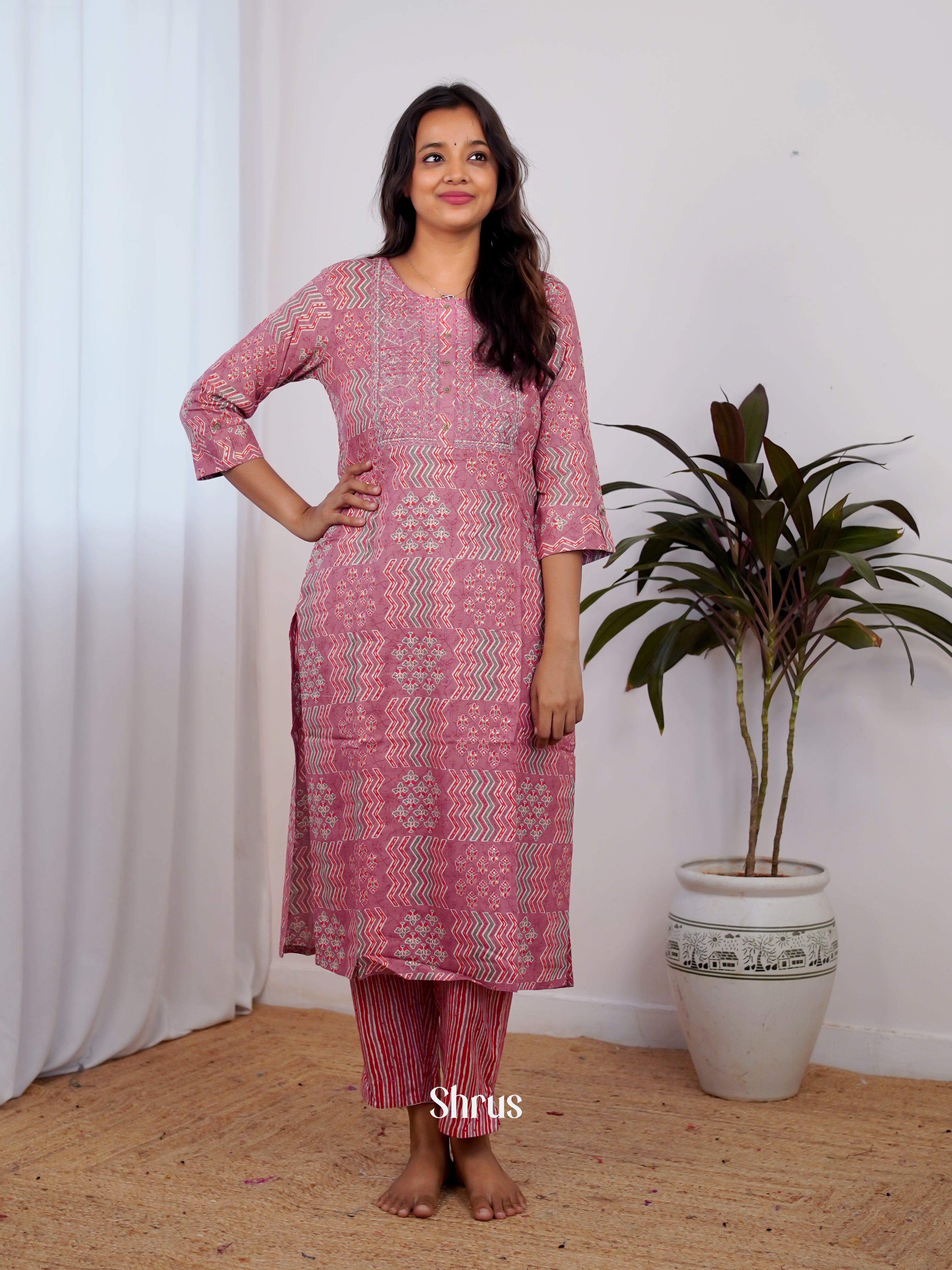 Pink  -2 pc printed Casual  Readymade Suits