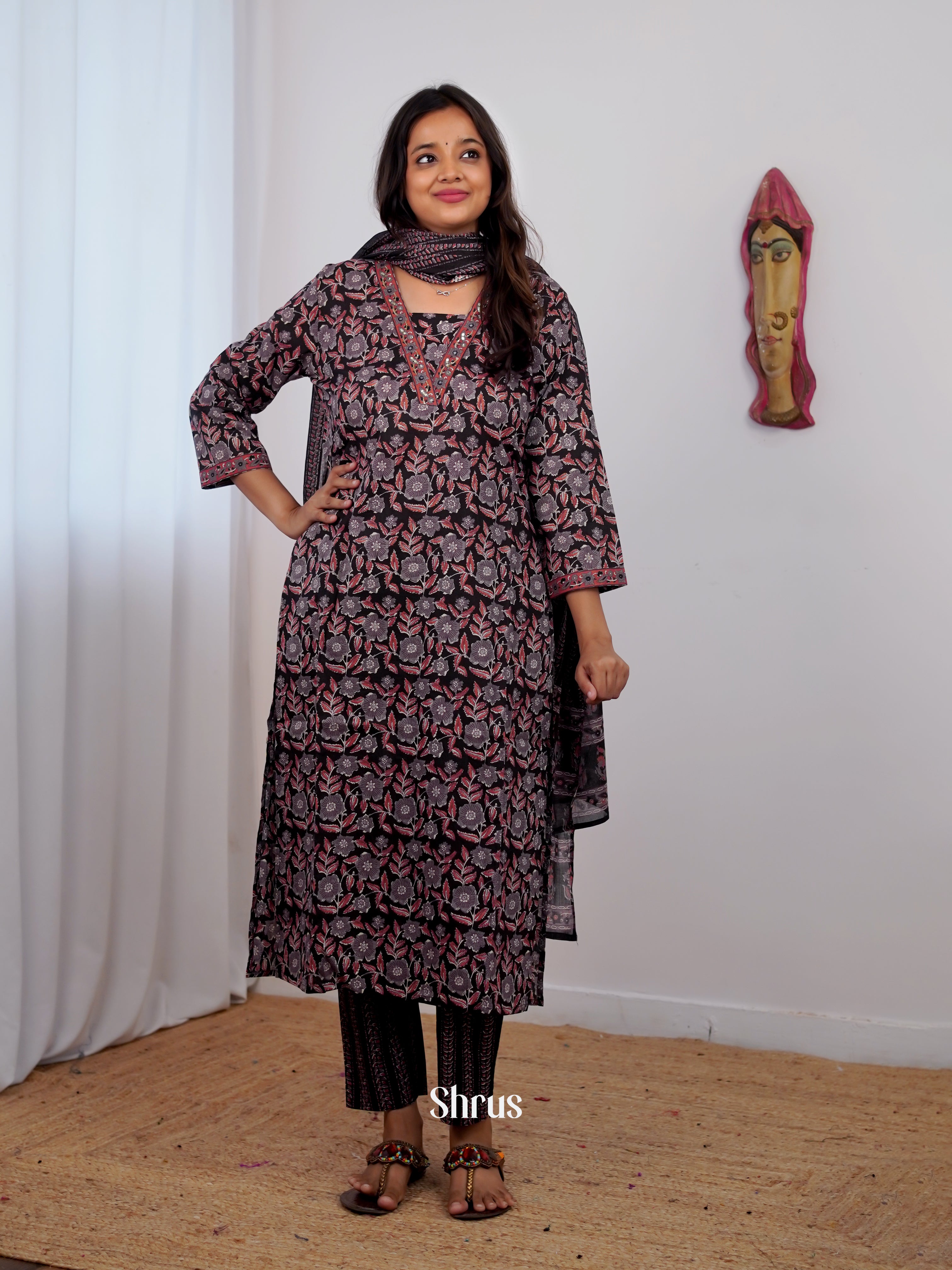 Black -3pc floral printed  Readymade Suits