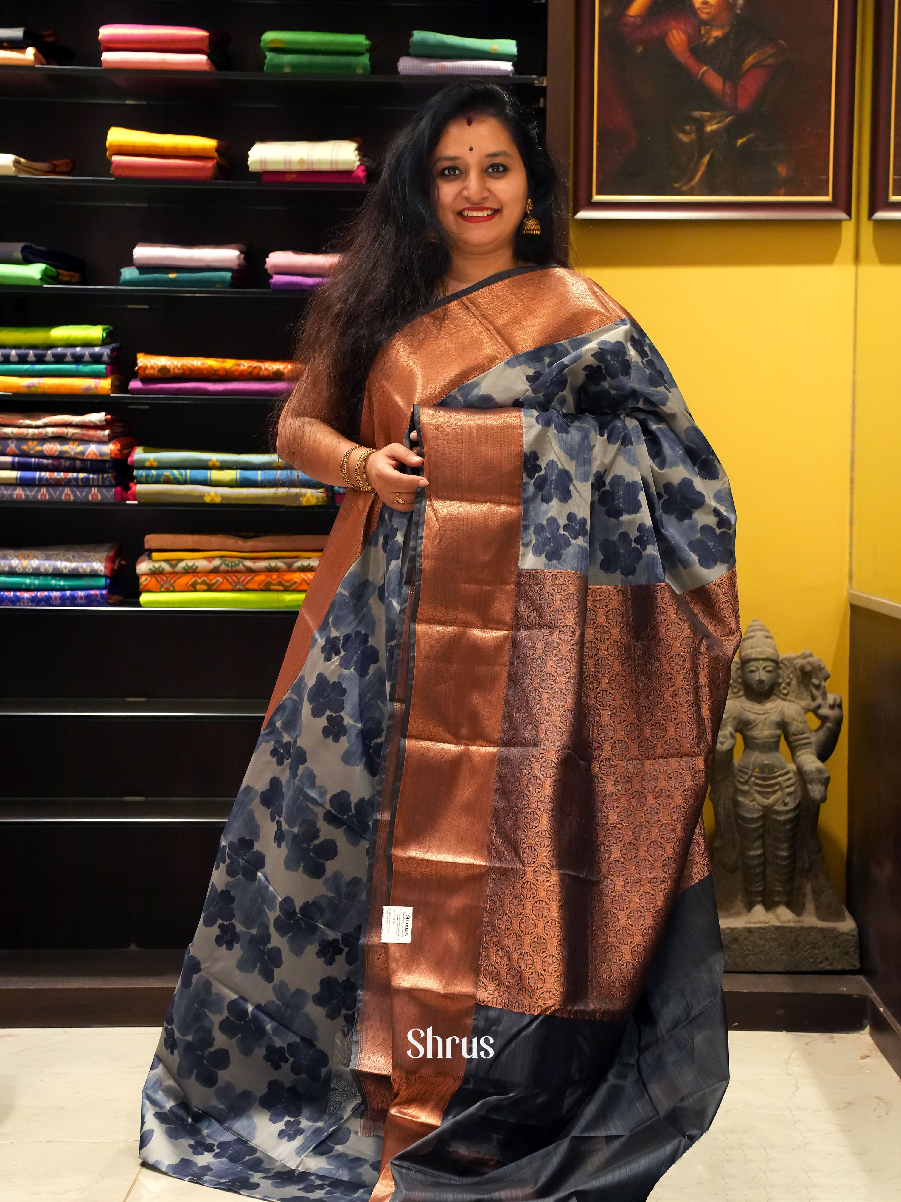 Grey  Black - Kanchipuram-halfpure  Saree