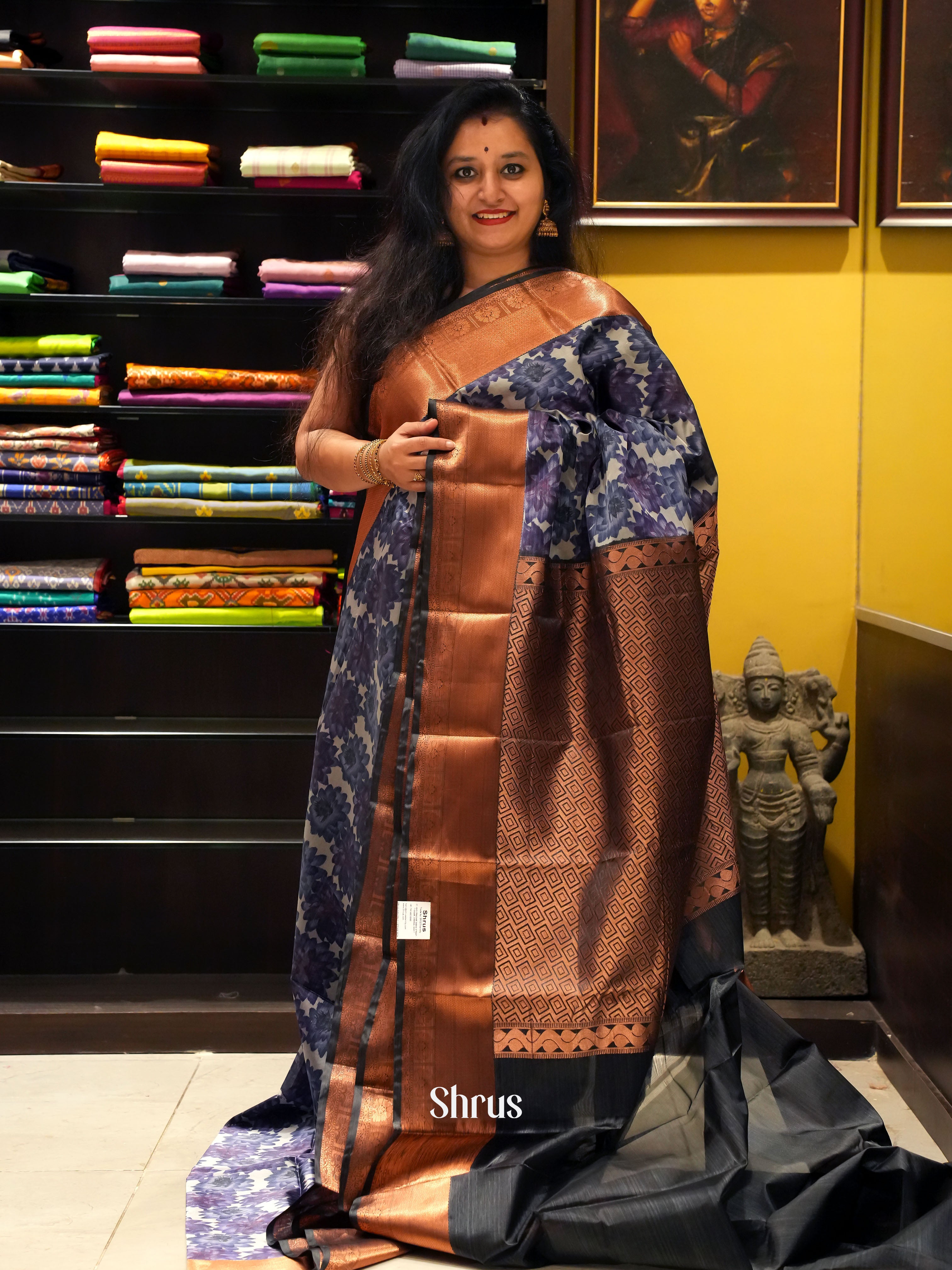 Grey & Black- Kanchipuram-halfpure  Saree