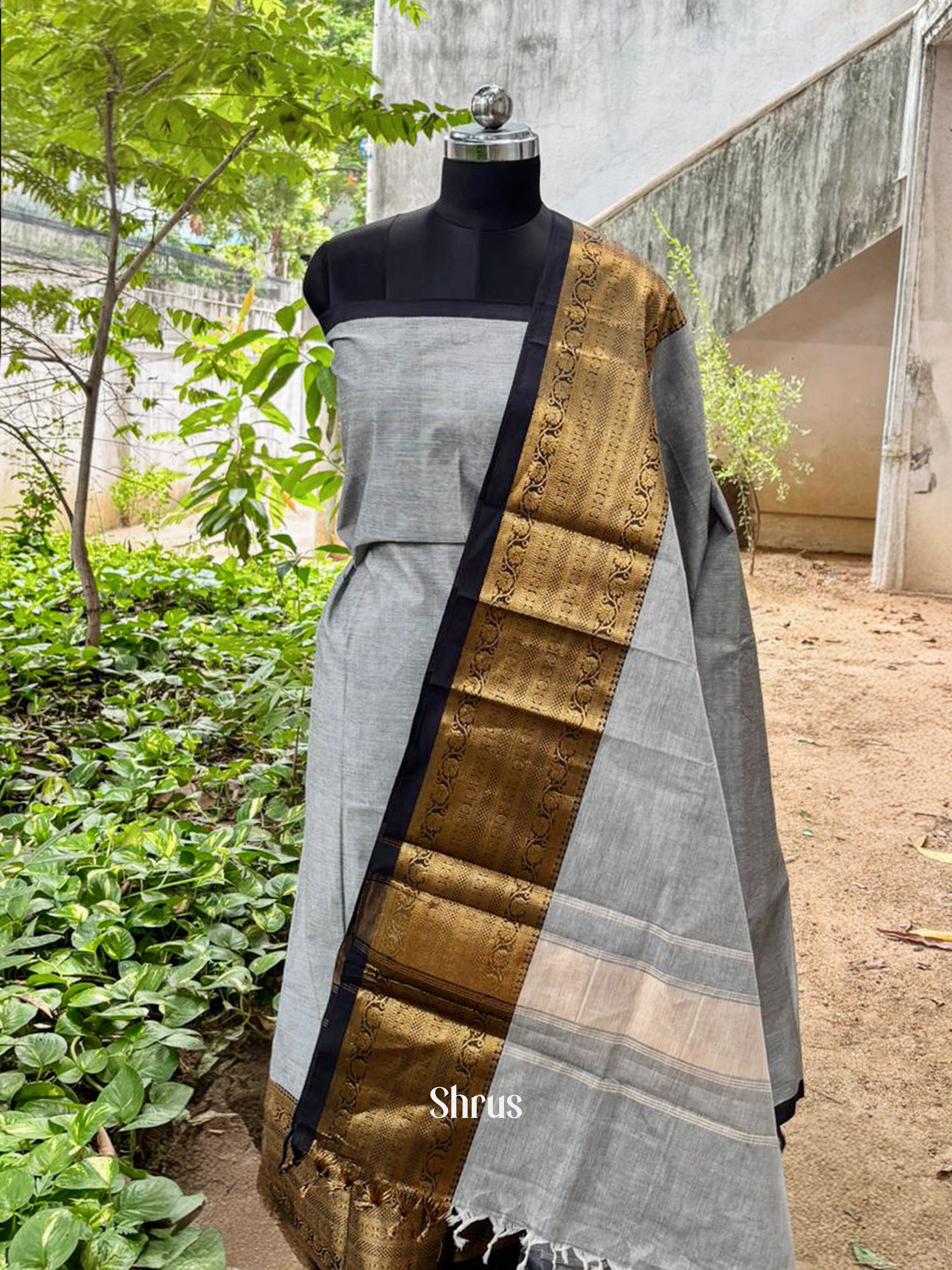 Grey & Black - chettinad top & dupatta