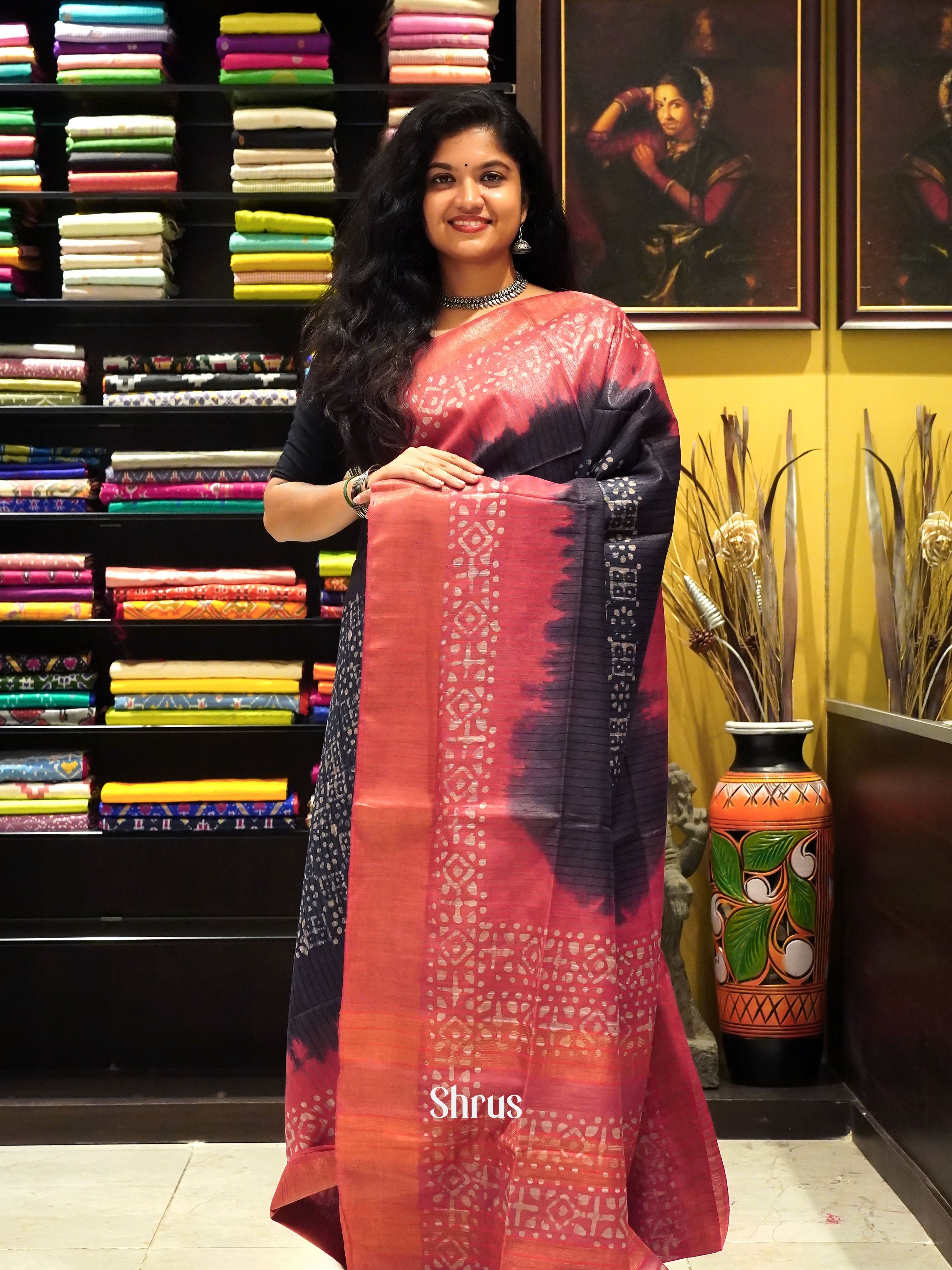 Black & Red - Bhatik Saree