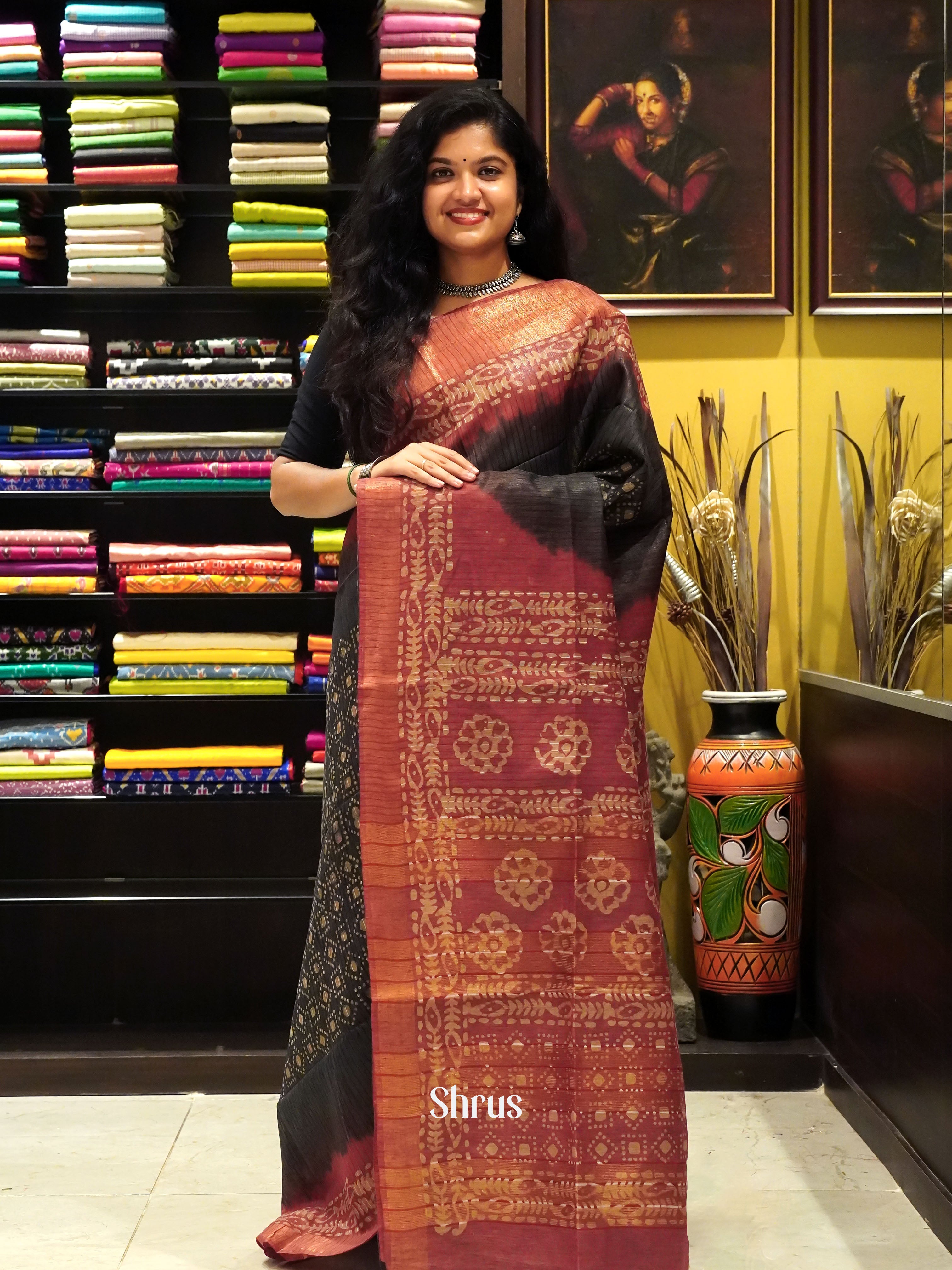 Black & Red - Bhatik Saree