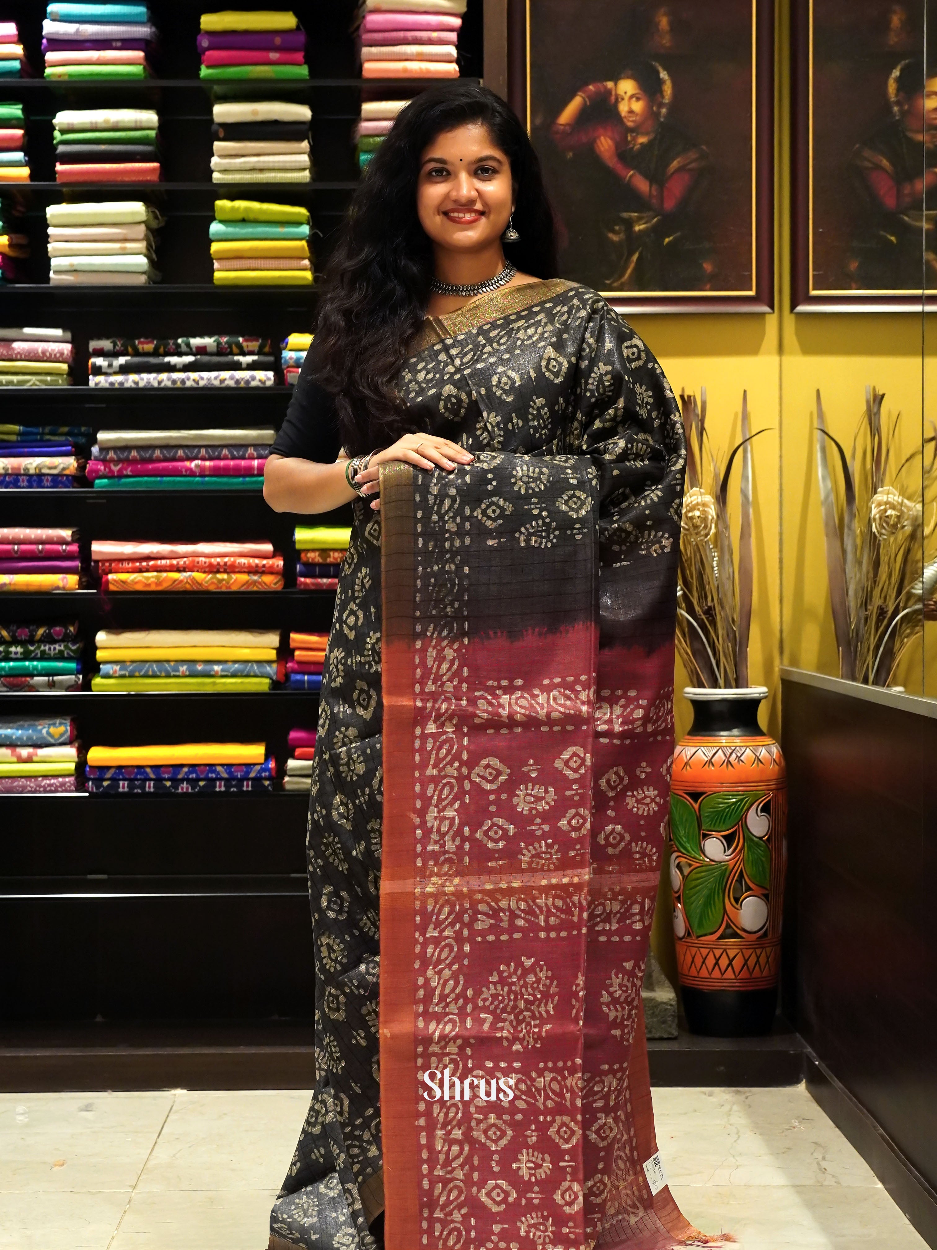 Black & Red -Bhatik Saree