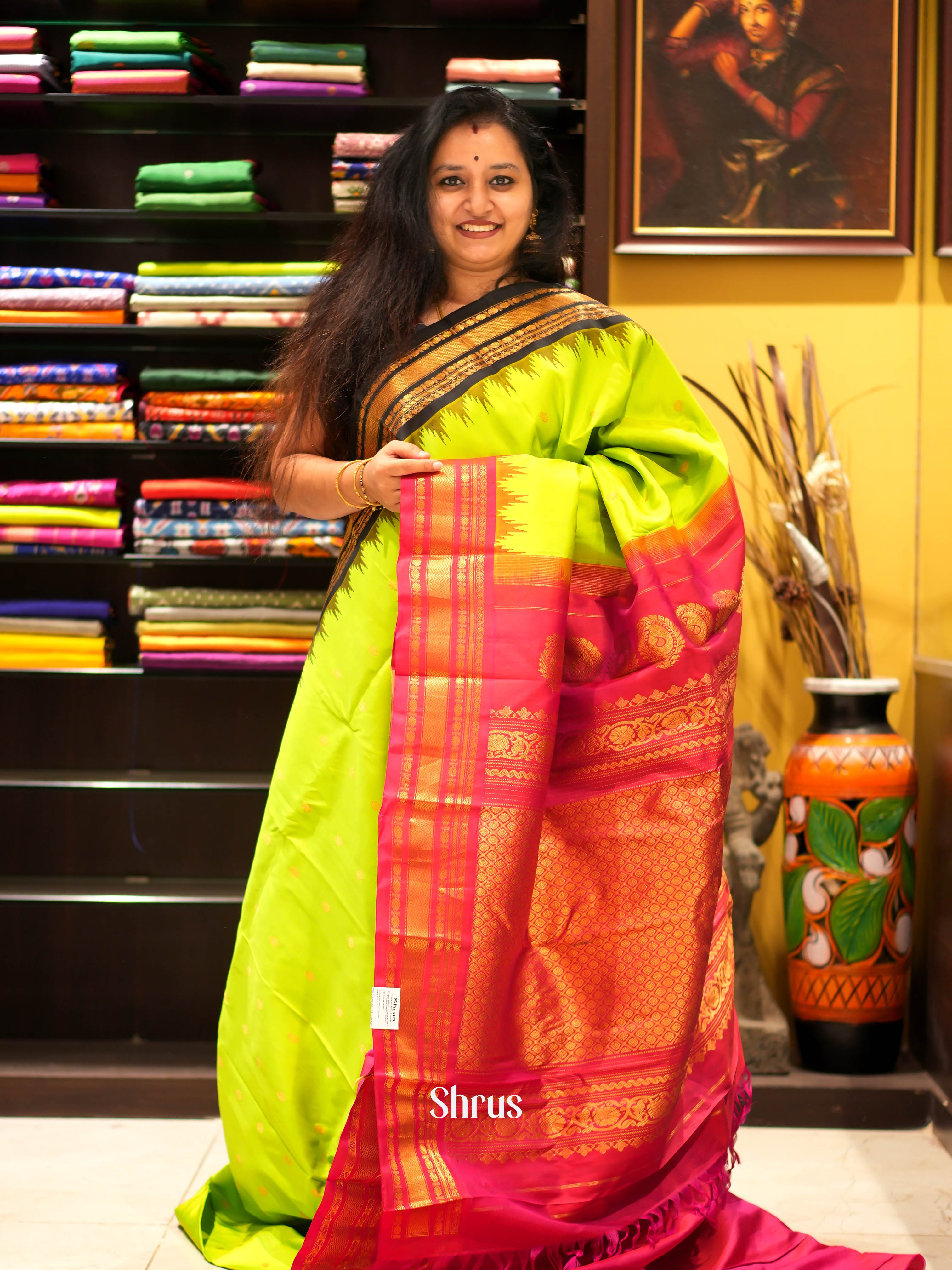 Green & Red - Gadwal Silk Saree