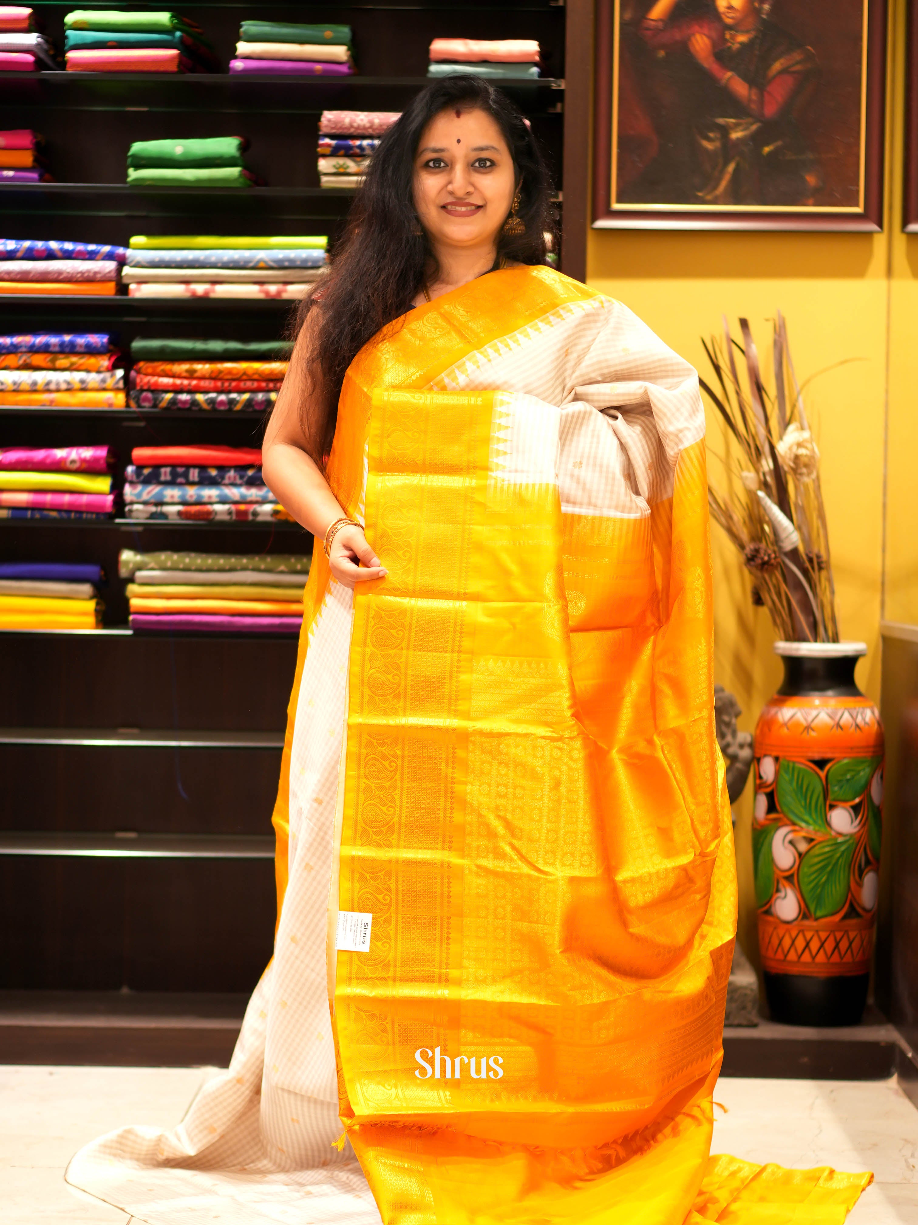 Cream & Yellow - Gadwal silk Saree