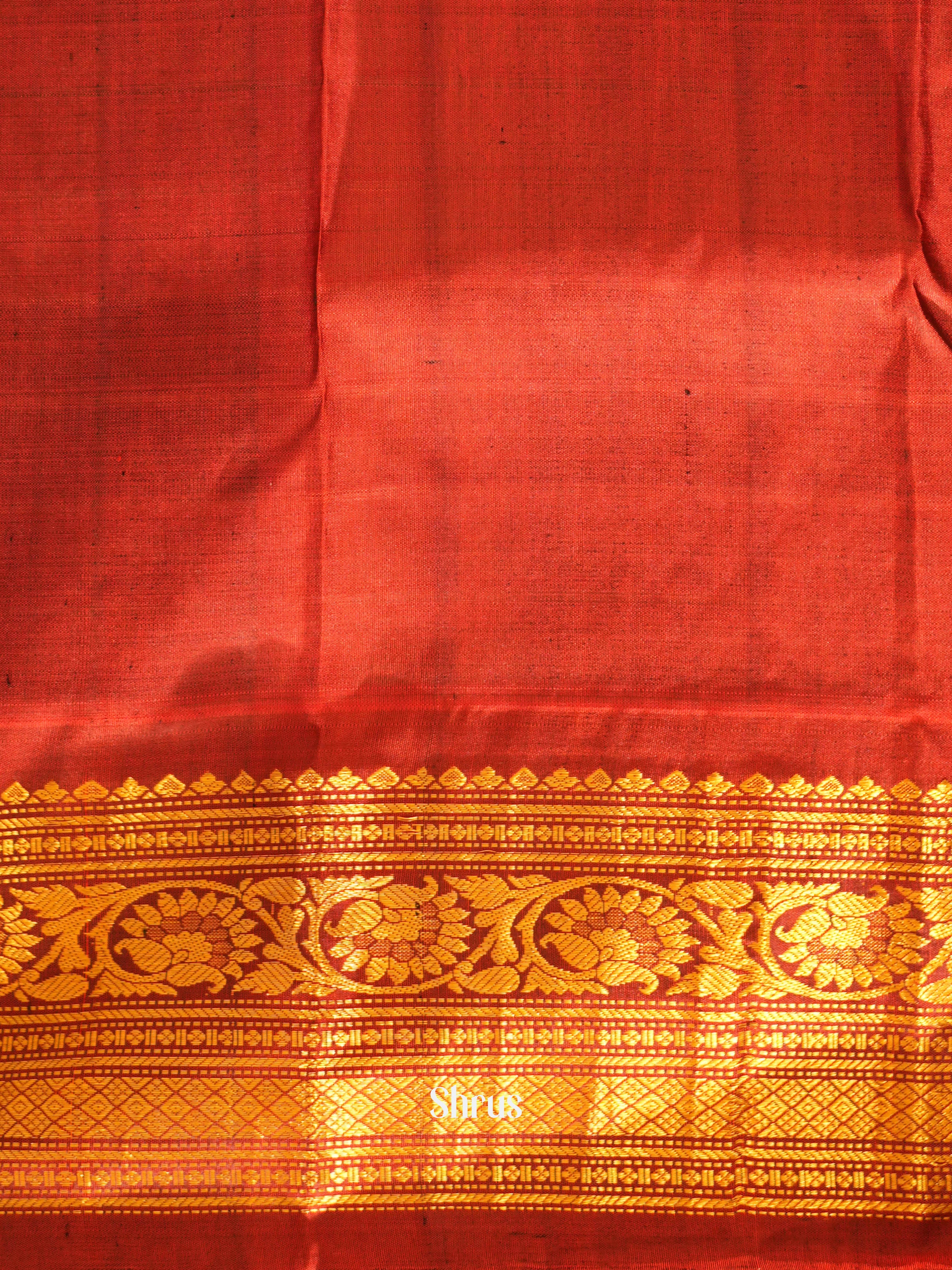 Cream & Maroon/Green (Ganga Jamuna) - Gadwal silk Saree