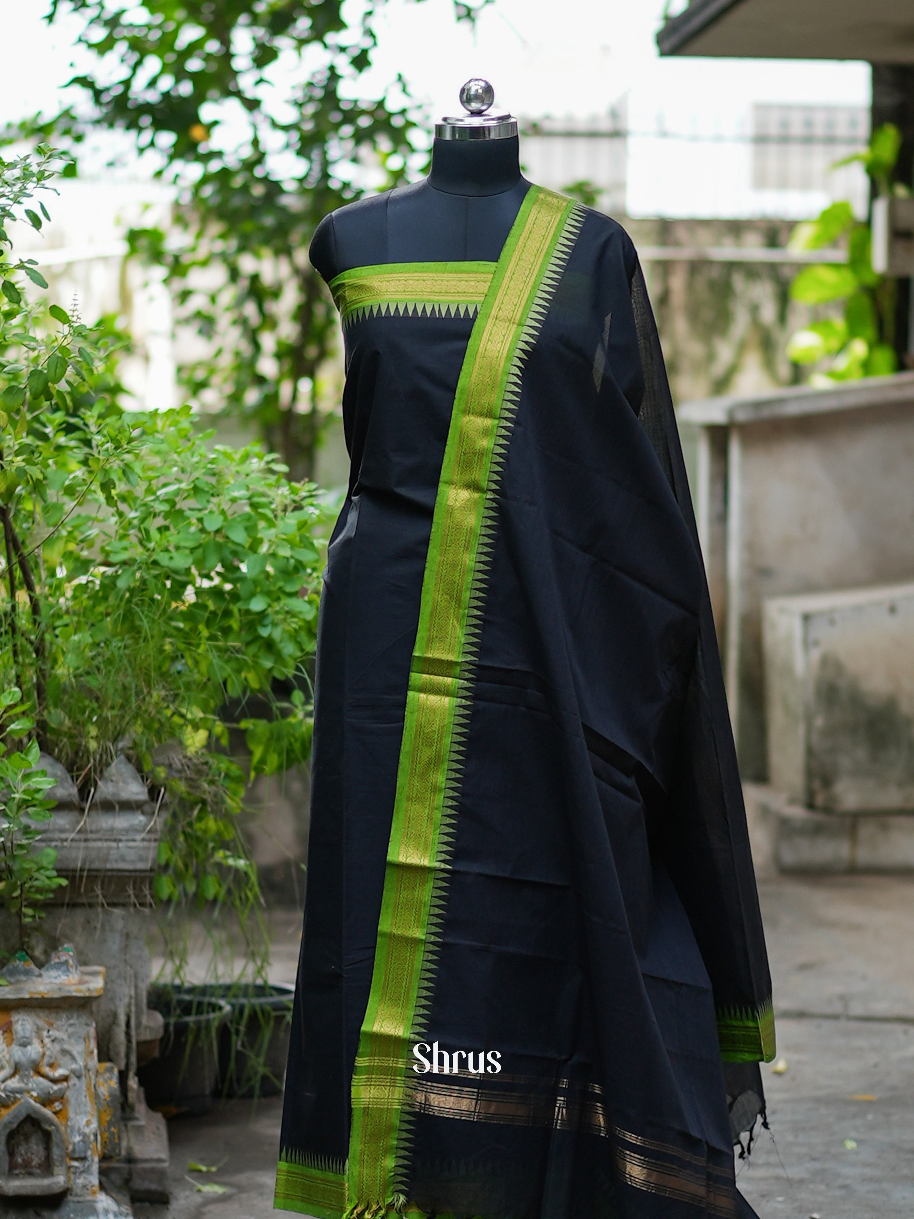 Black & Green - chettinad top & dupatta combo