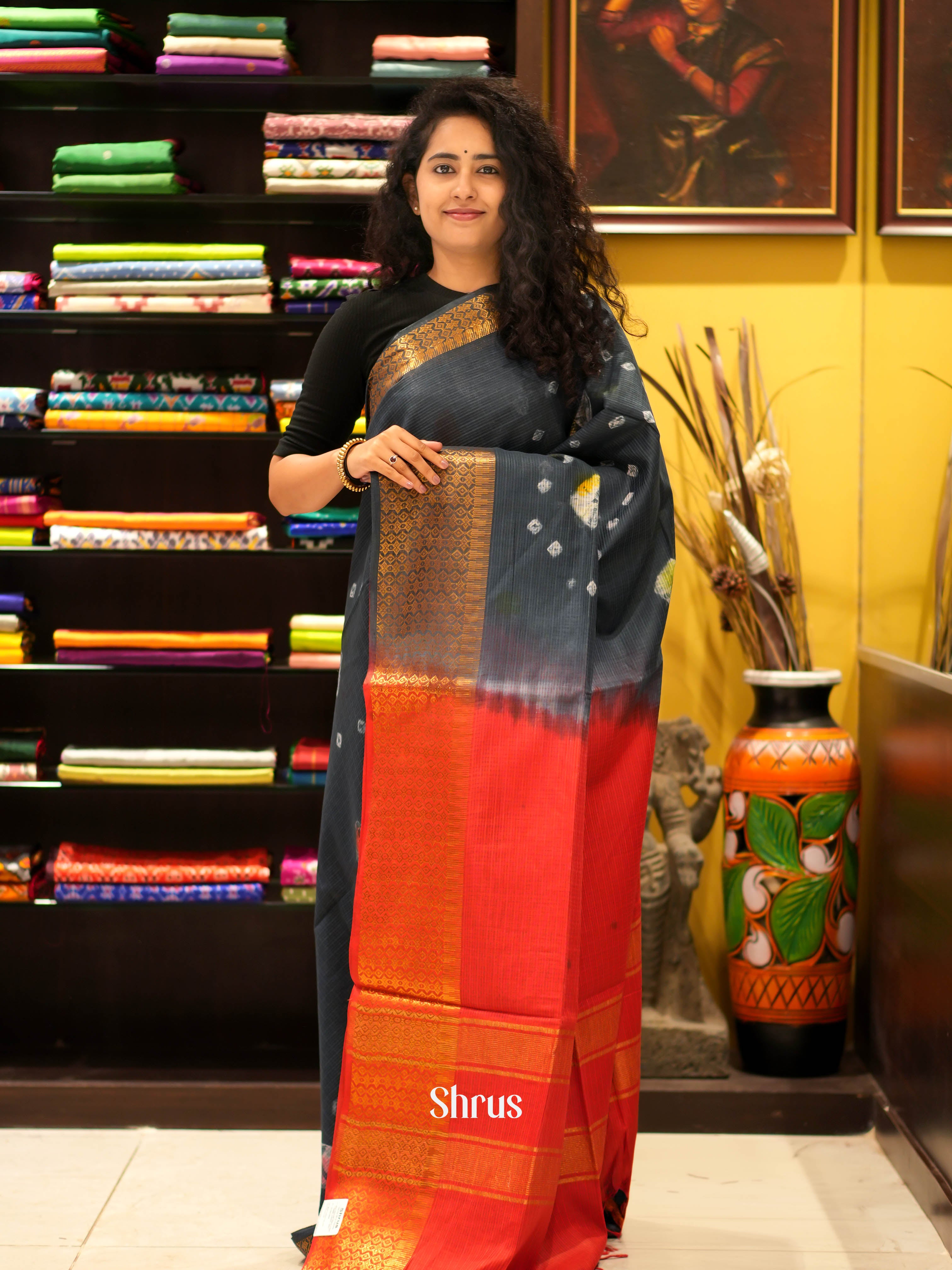 Black & Red - Shibori Saree