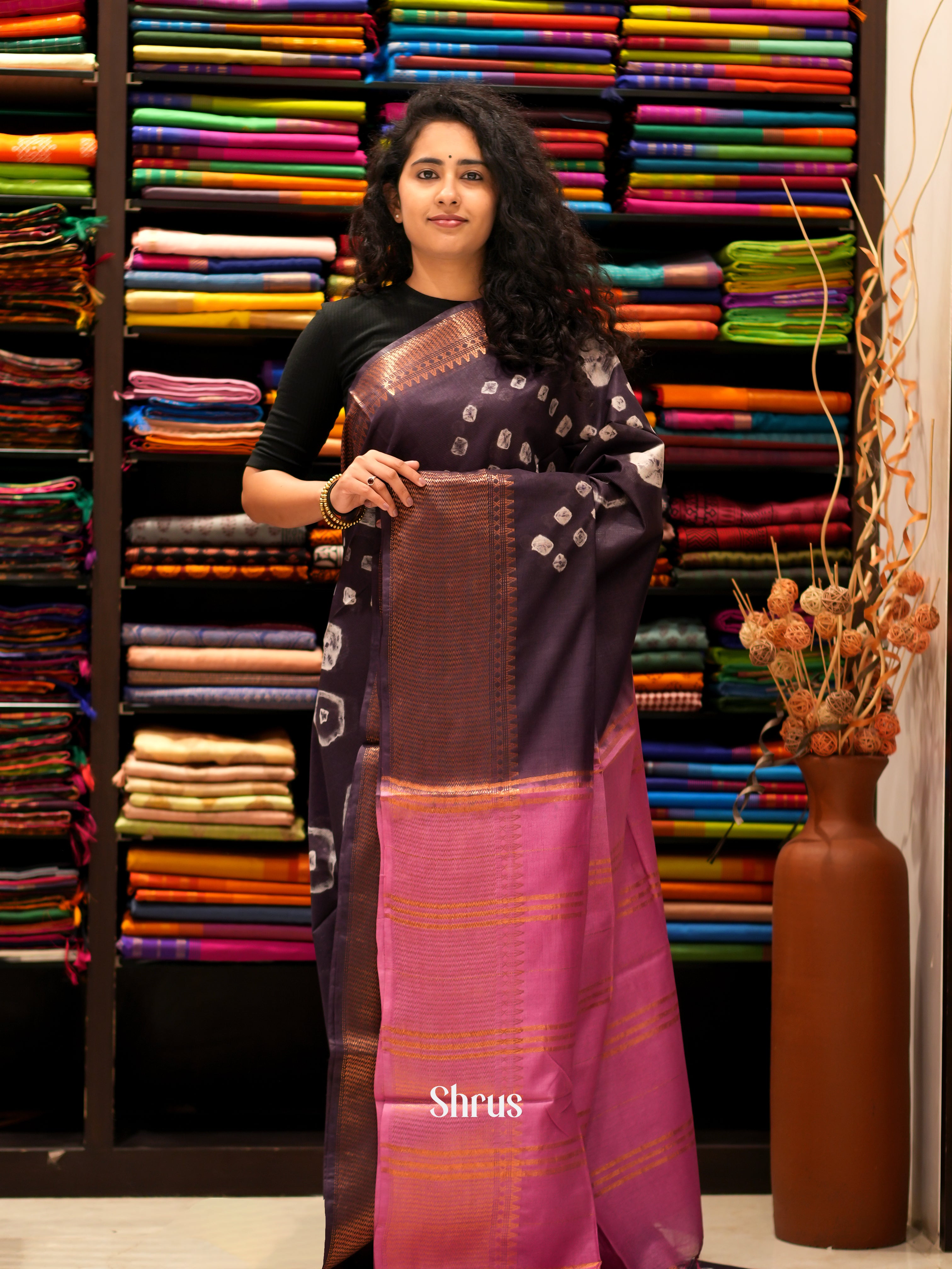 Brown & Pink - Shibori Saree