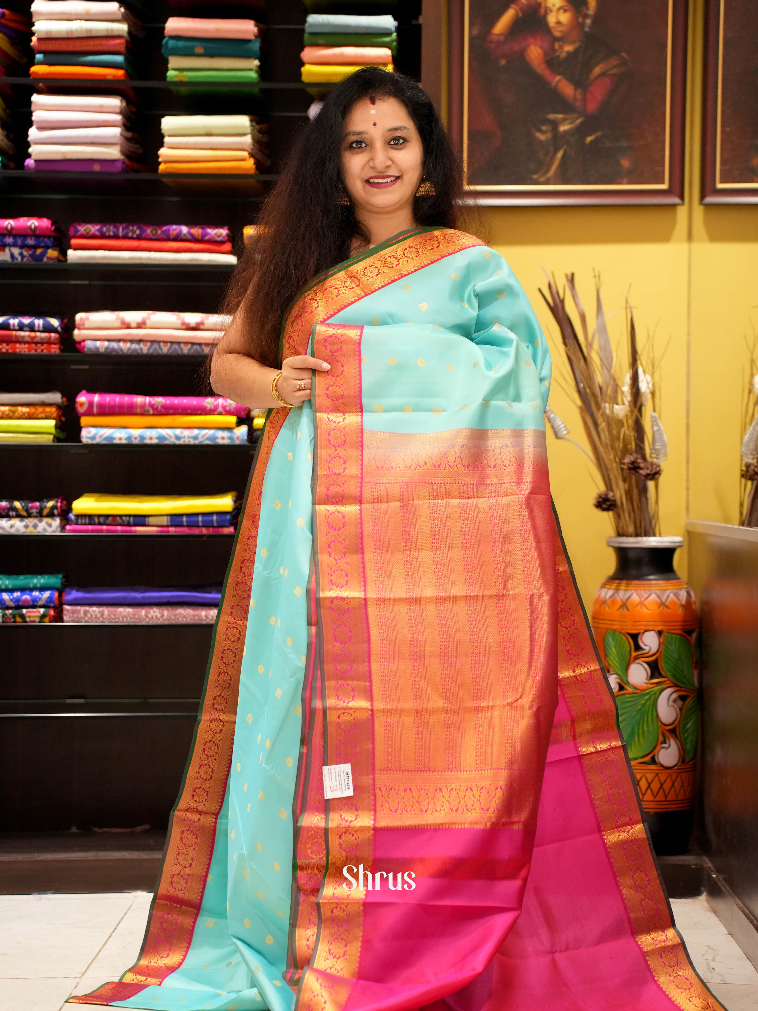 CHS01121 - Kanchipuram silk Saree