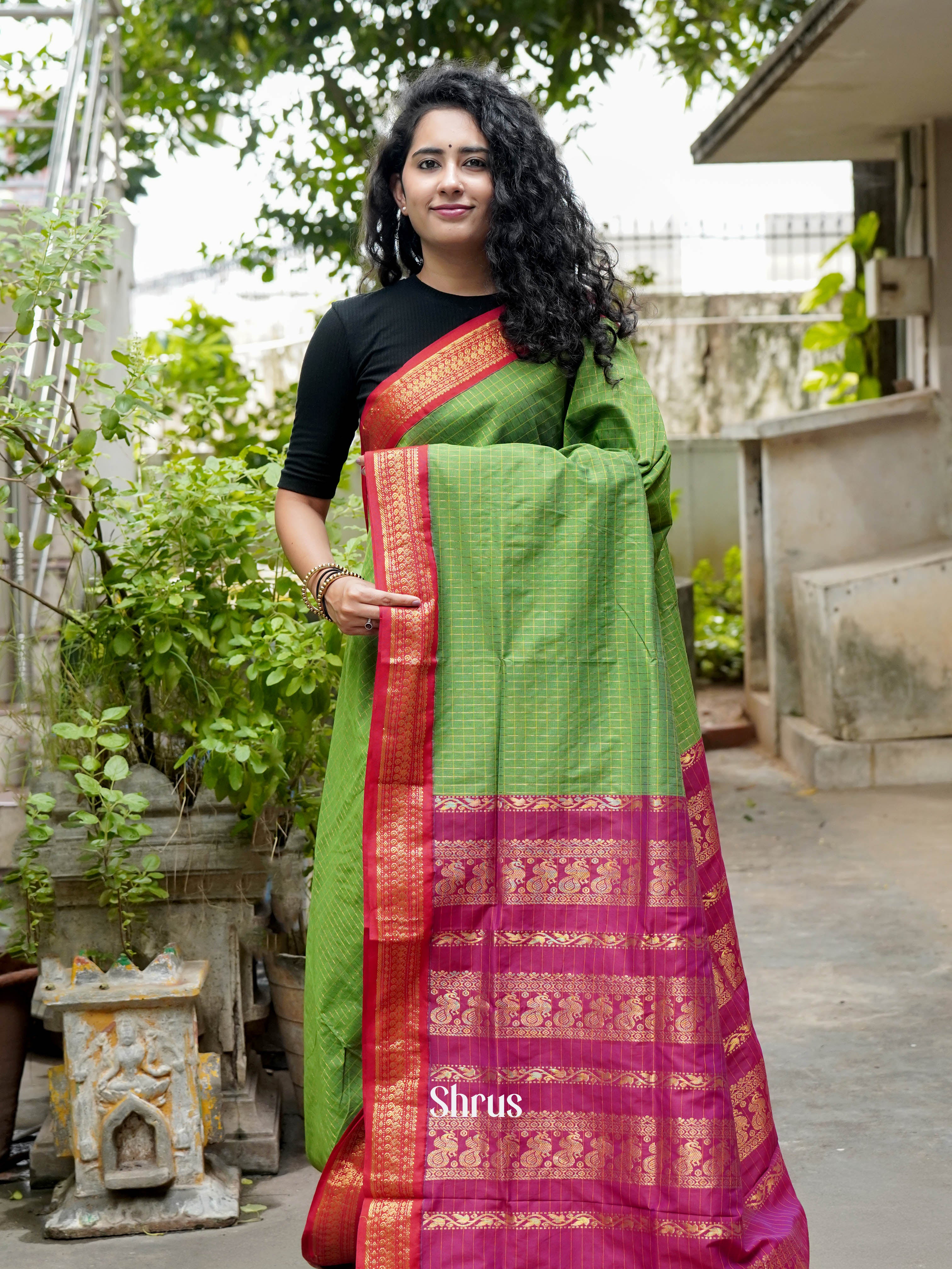 Green & Majenta - Kalyani Cotton Saree